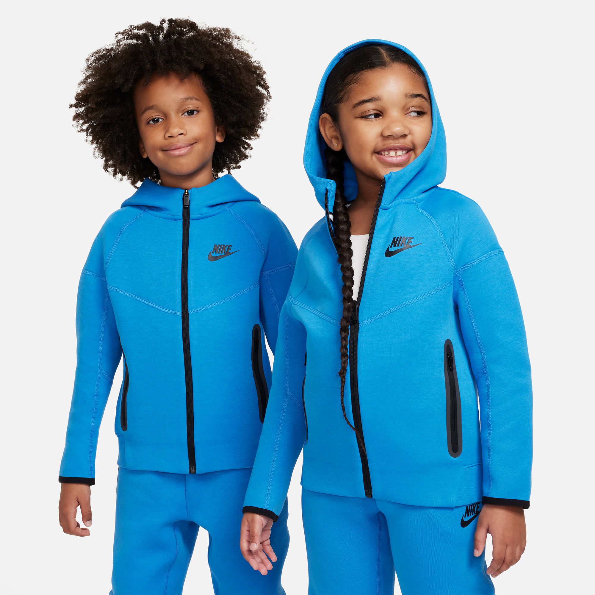 Nike tech best sale fleece blue tracksuit