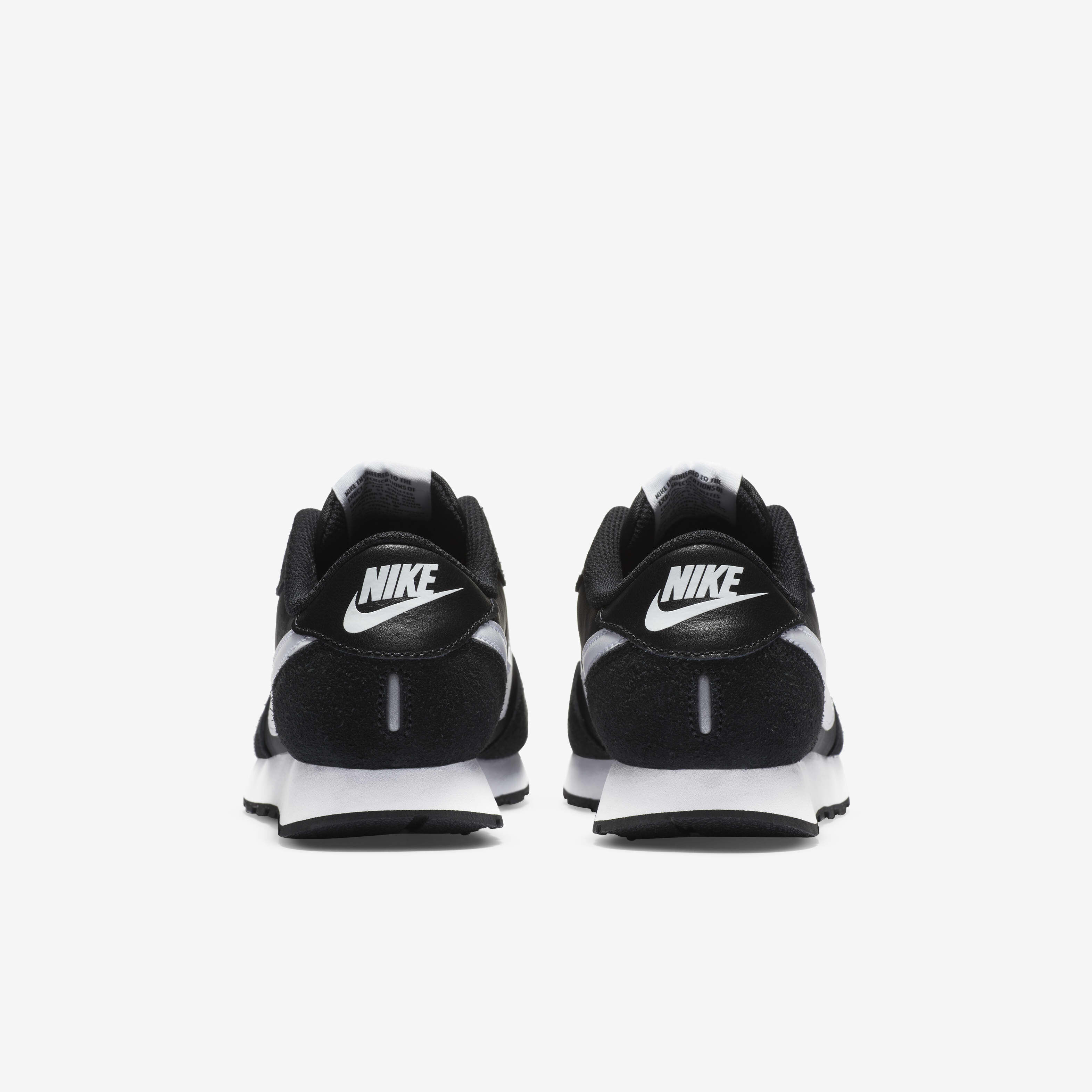 Buy Nike MD Valiant Older Kids' Shoe - Black/White | Nike