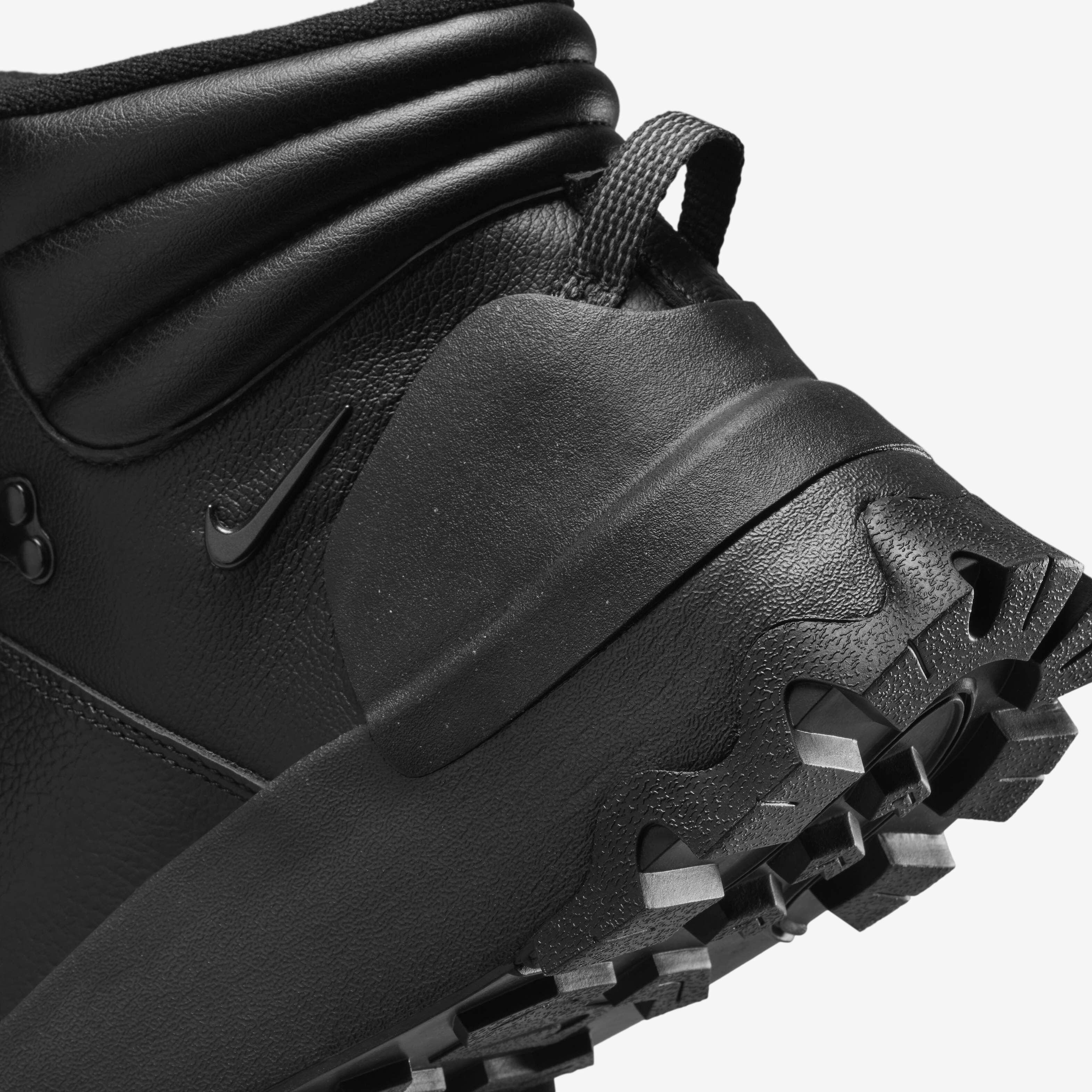 Nike boots waterproof hot sale
