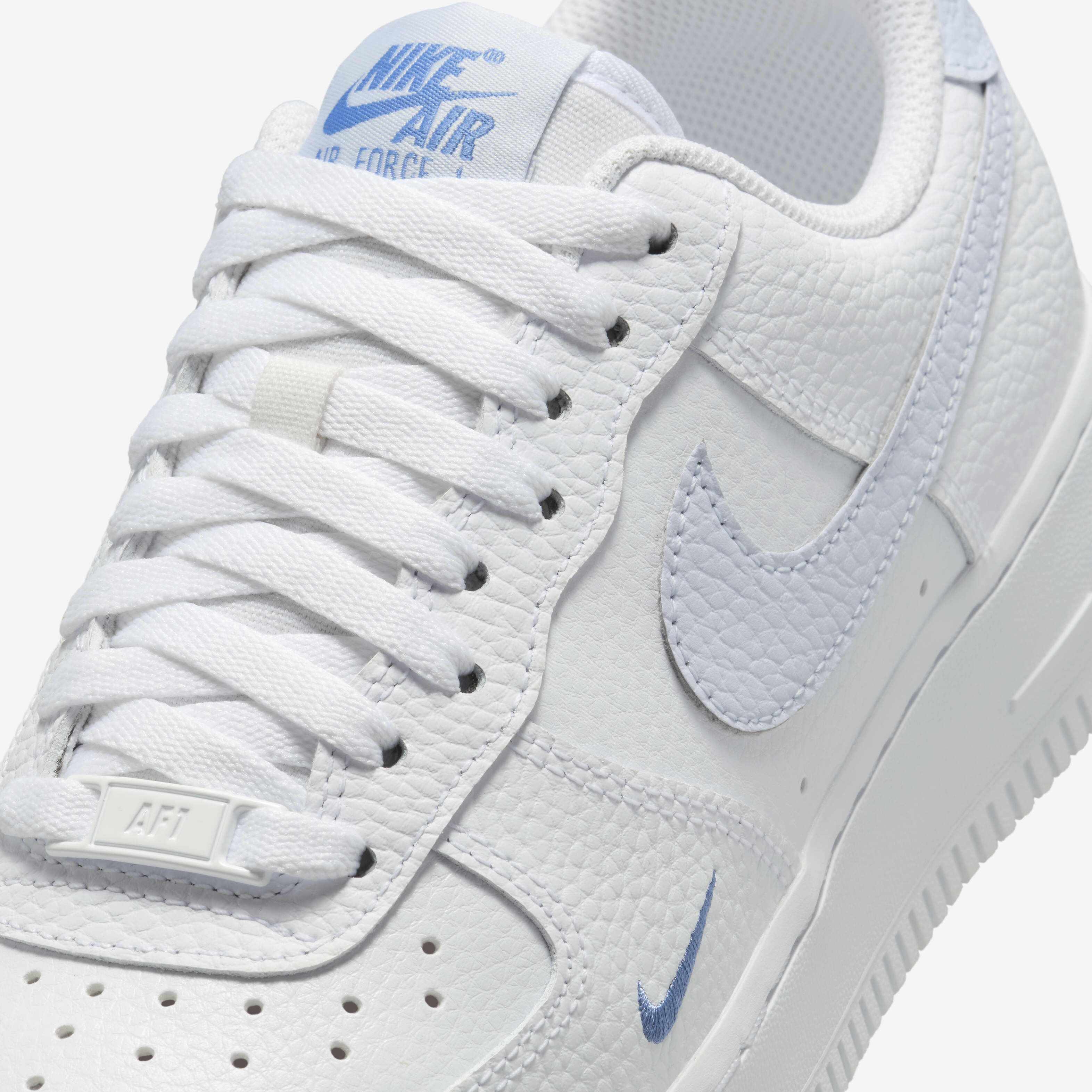 靴 Nike Air Force 1 '07 LV8 Aegean Storm Nike Air Force 1 Low Summit White / Aegean Storm - Mar 2025