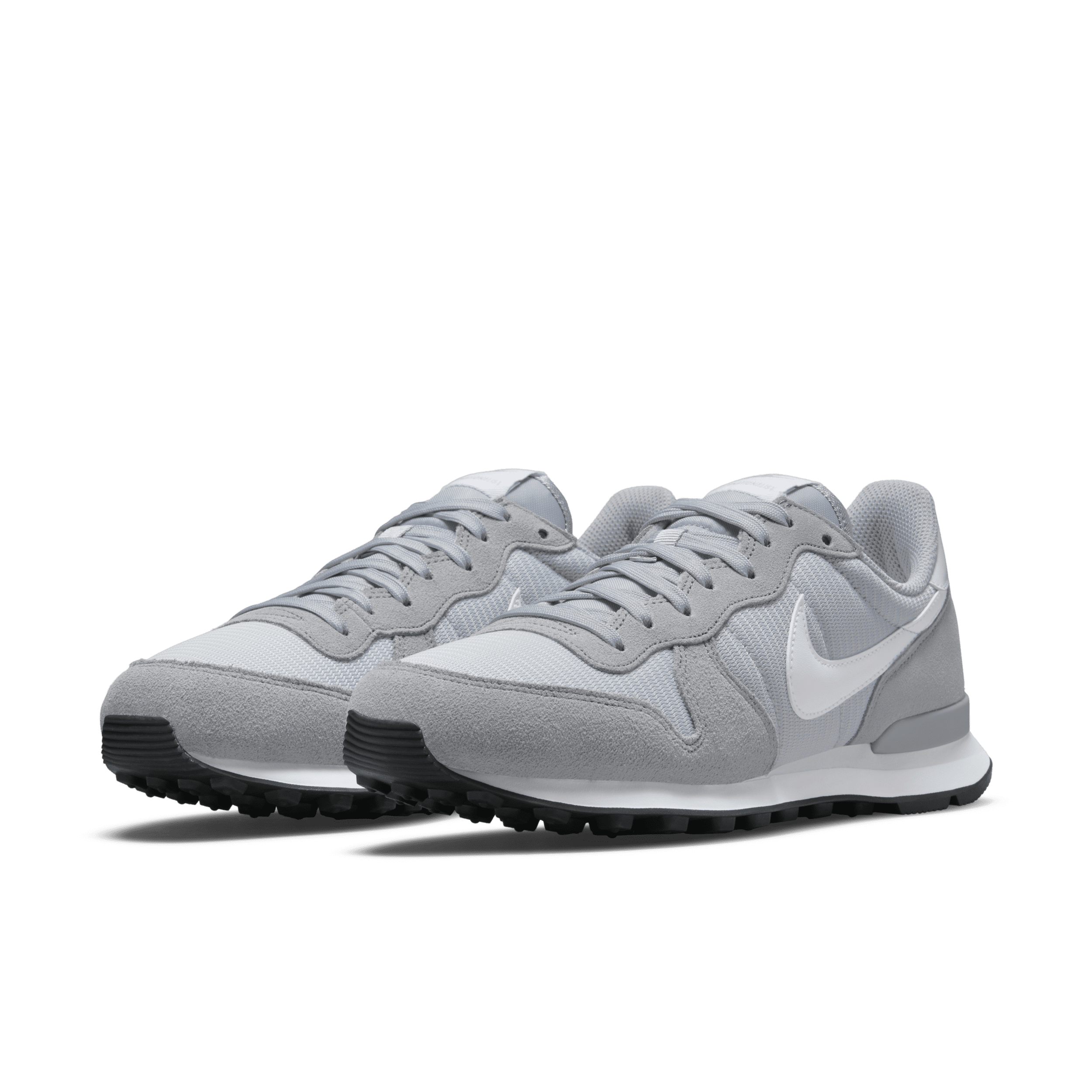 nike women's shoes internationalist