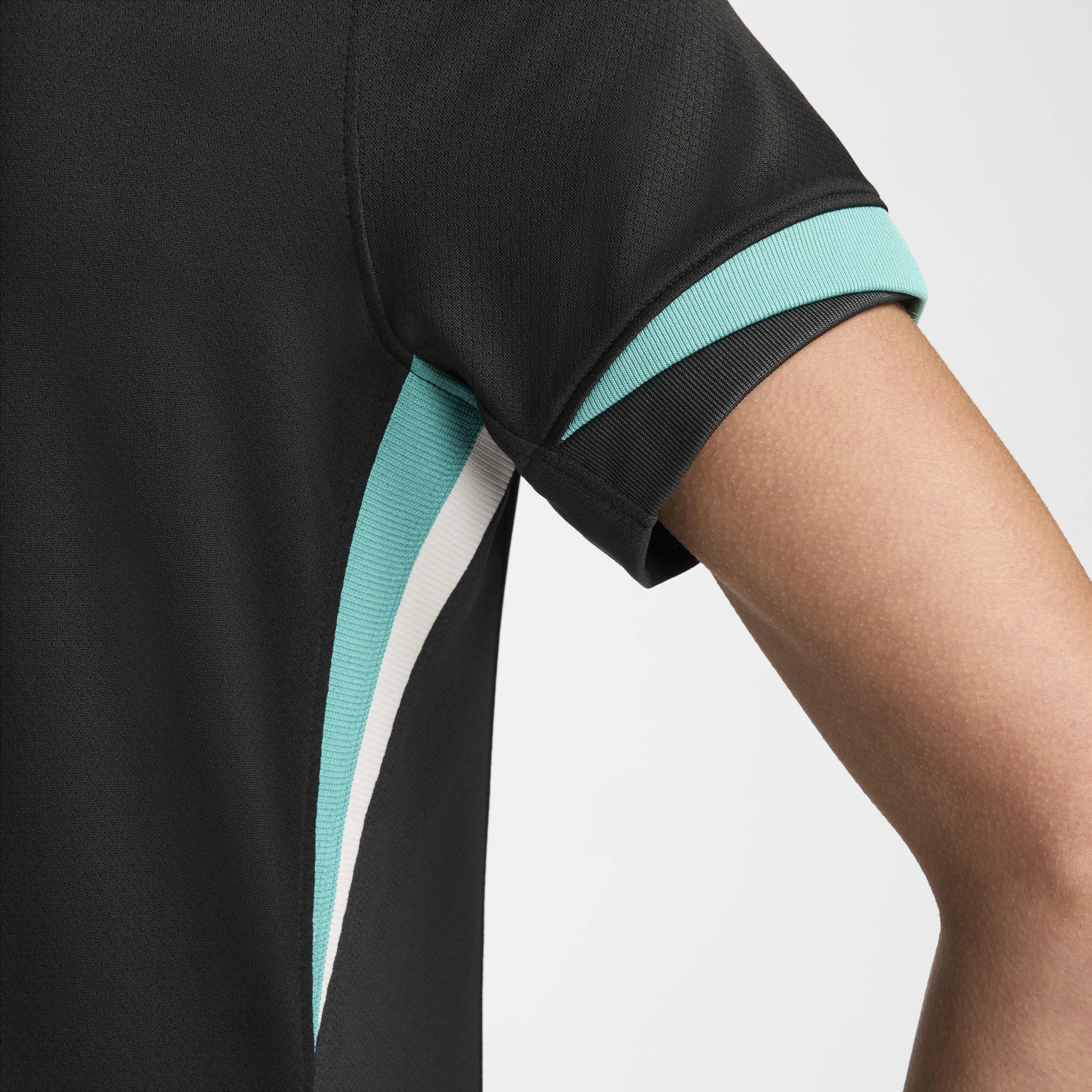 Liverpool F.C. 2024/25 Stadium Away image number 8