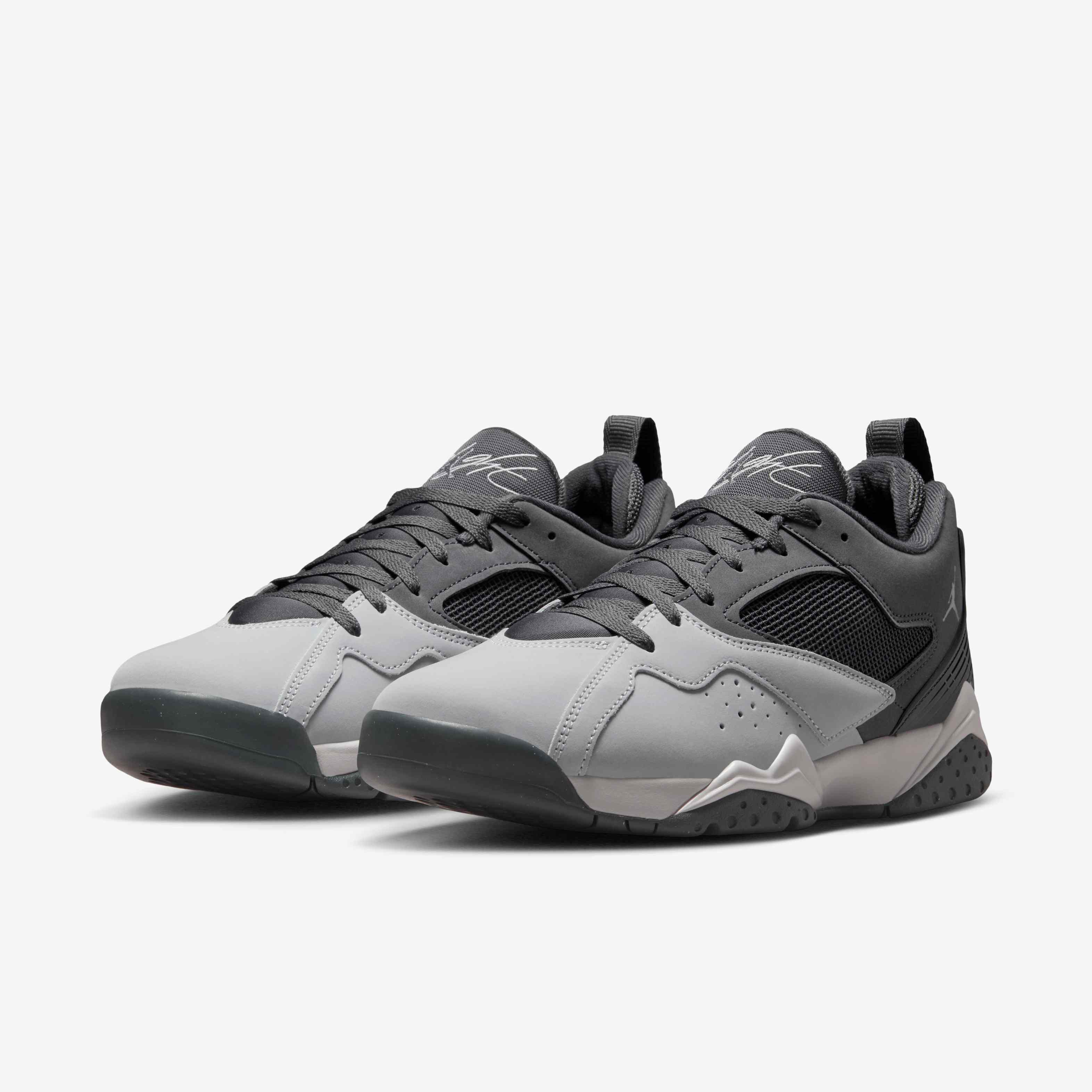 Air Jordan MVP 92 image number 4