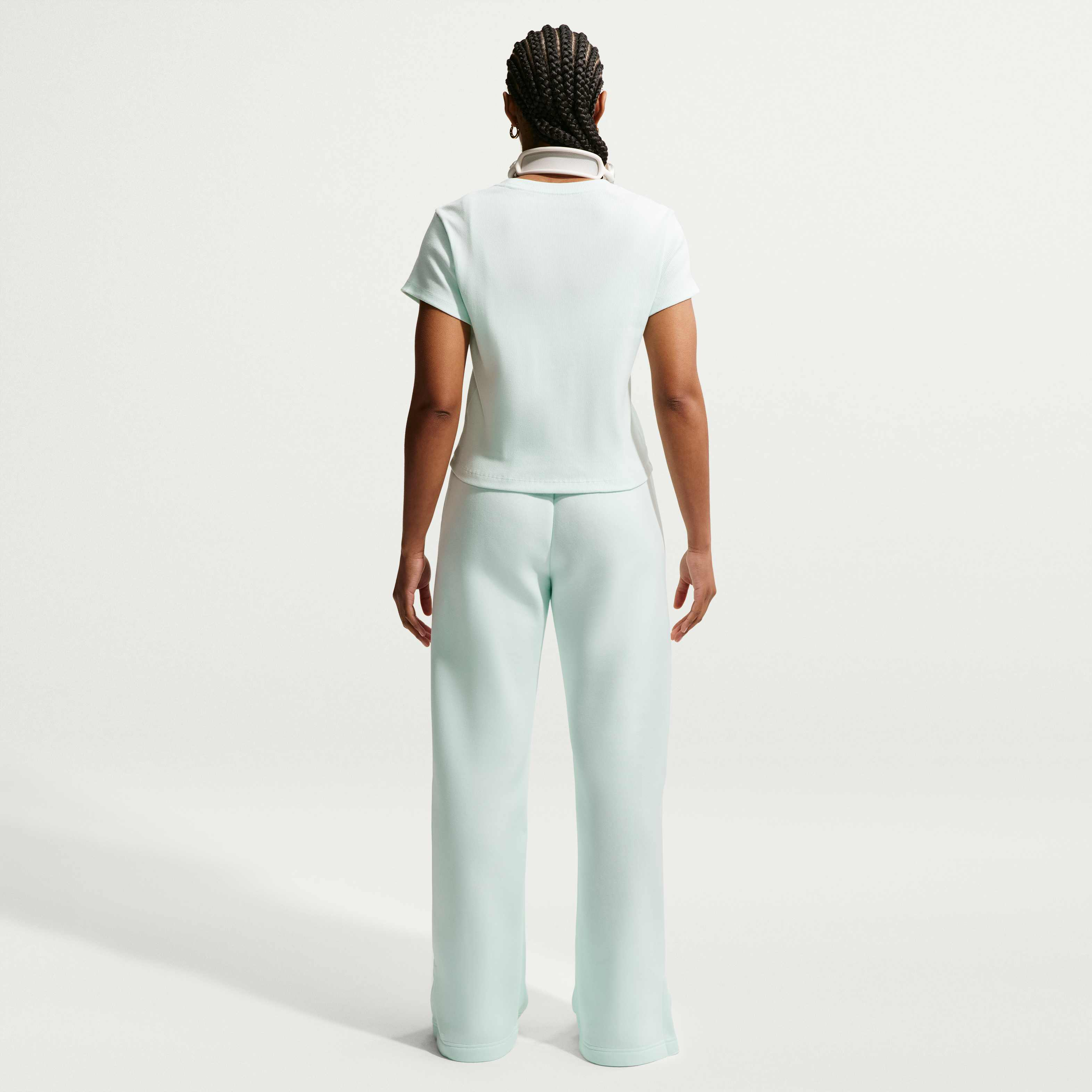 نايكي سبورتسوير image number 4