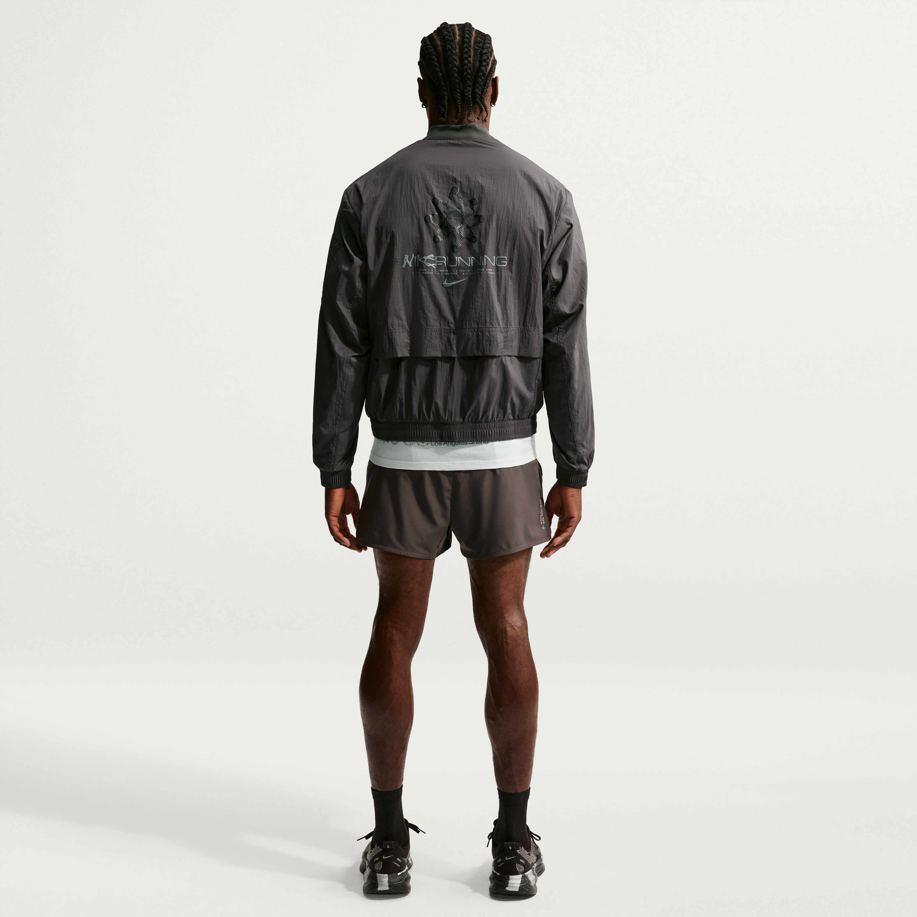 Nike image number 4