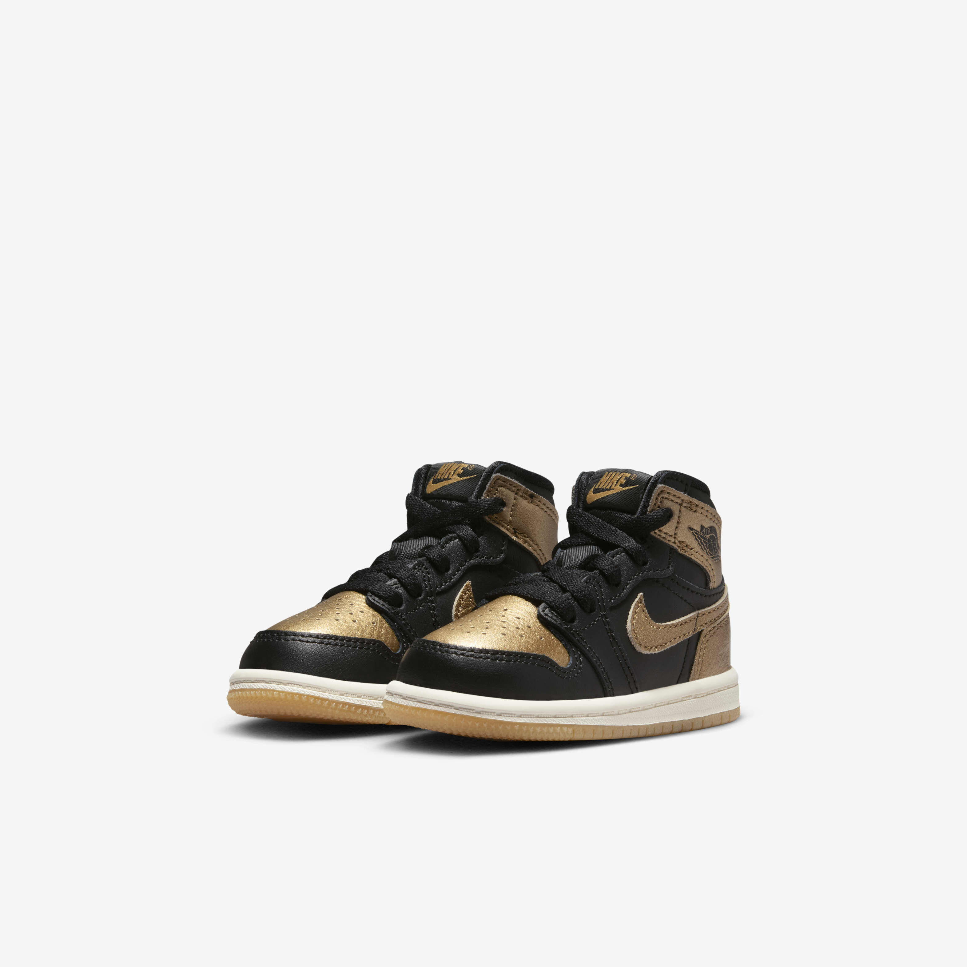Jordan 1 Retro High OG image number 4