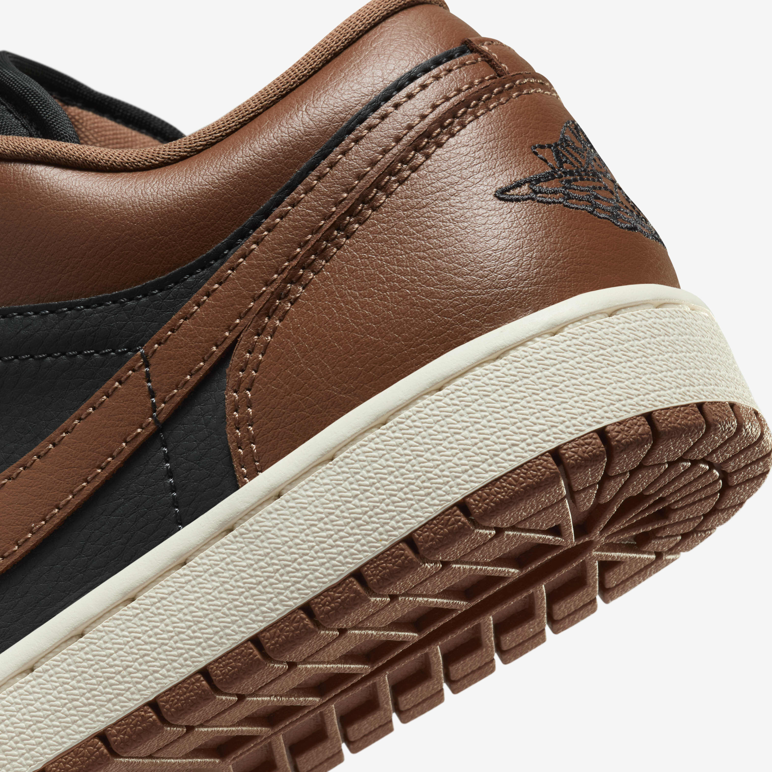 国内配送 NIKE W AIR JORDAN 1 LOW OFF NOIR/ARCHAEO BROWN-SAIL Air Jordan 1 Low (Off Noir/Archaeo Brown/Sail) – CNCPTS