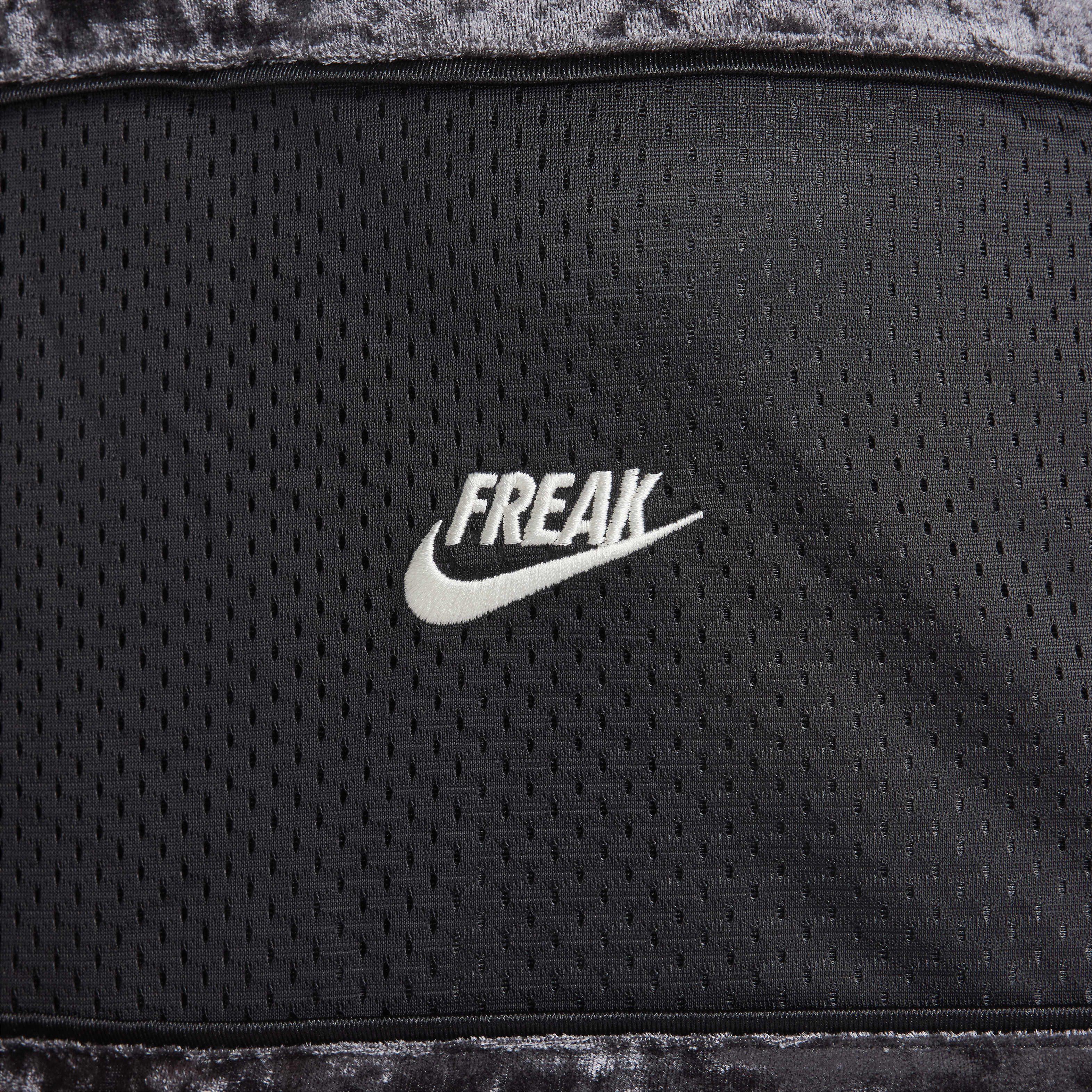 Giannis image number 13