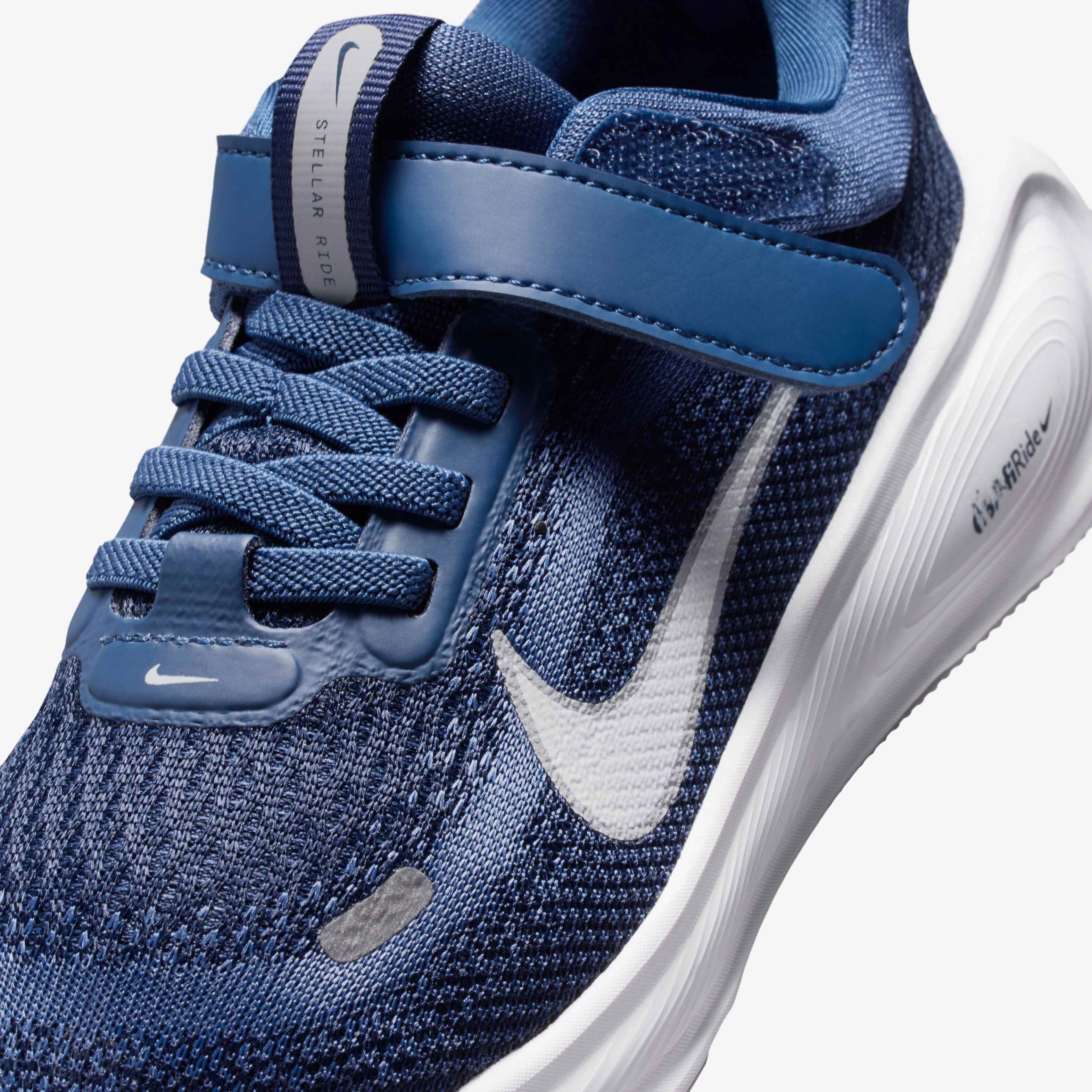 نايكي ستيلار رايد image number 6