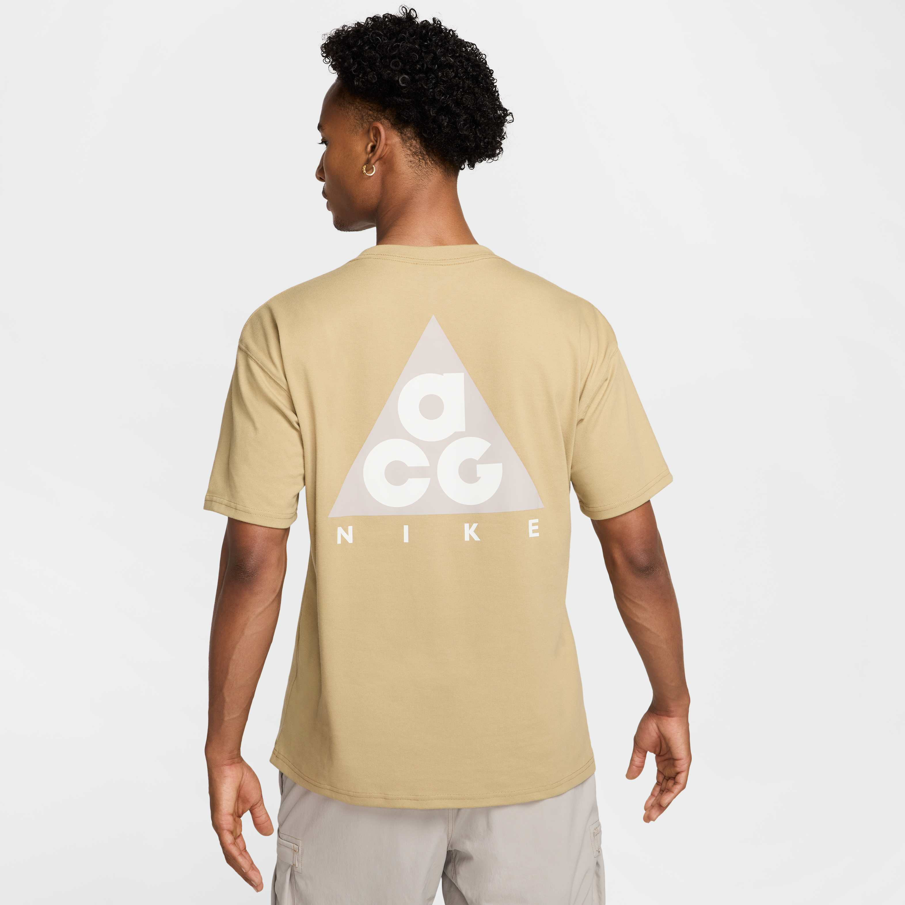 ★Nike★ Sportswear Athletics T-shirt M Parachute Beige Sale 4f57e719_e120_4525_83d5_16955e