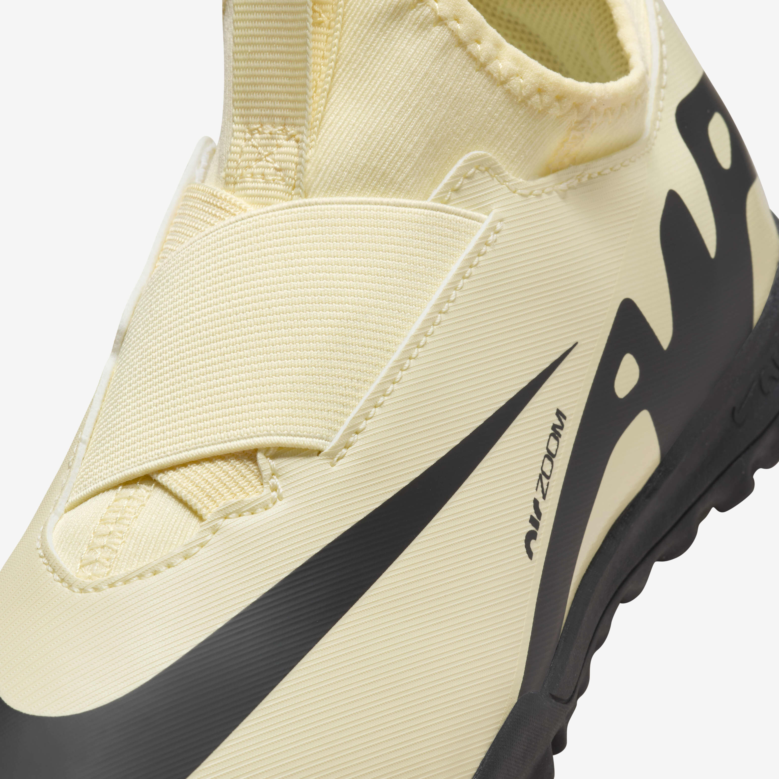 Nike football training shoes discount