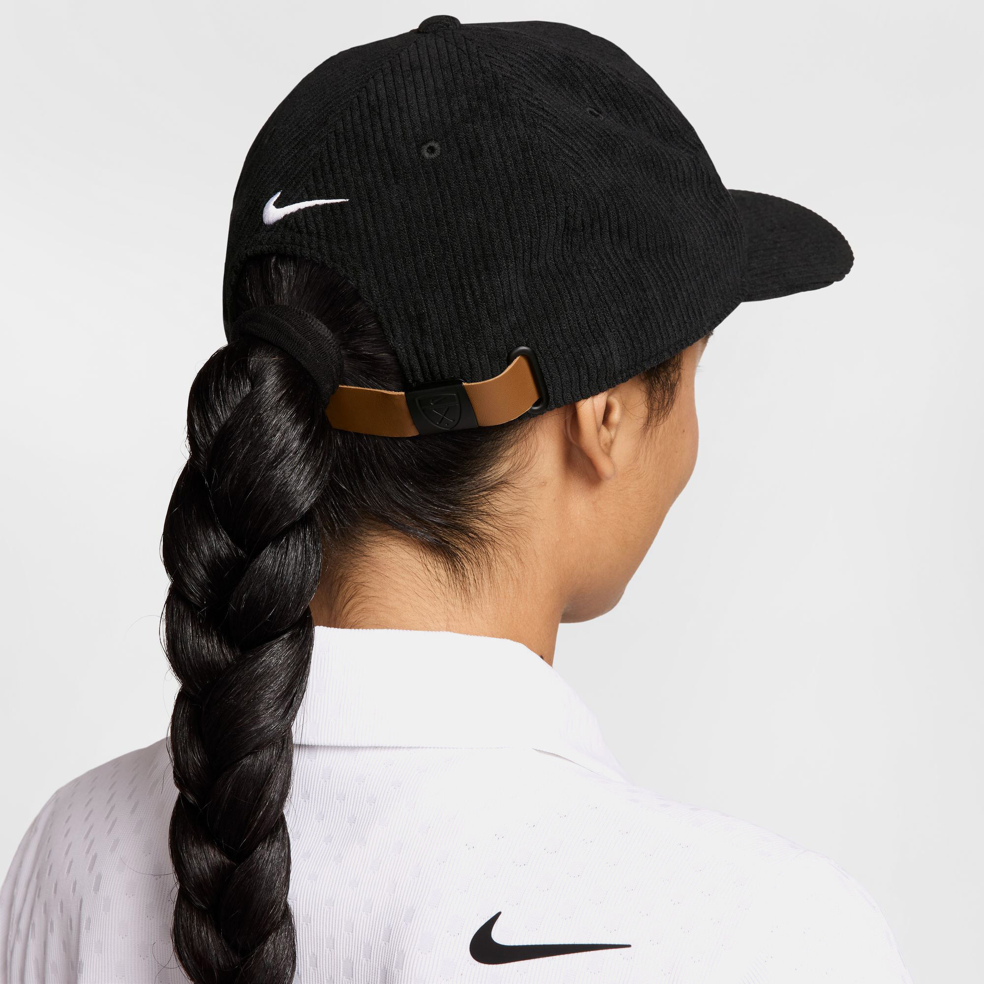 Nike Pro image number 3