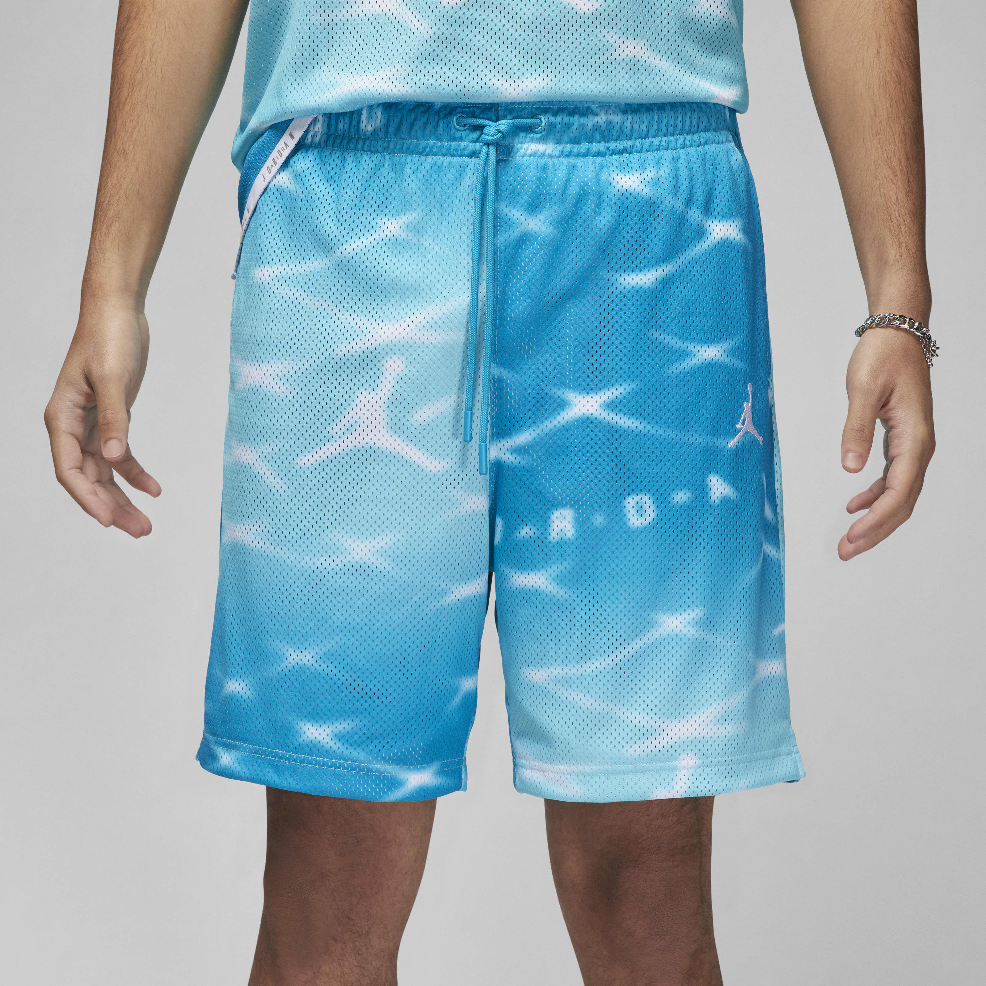 Jordan Essentials image number 1