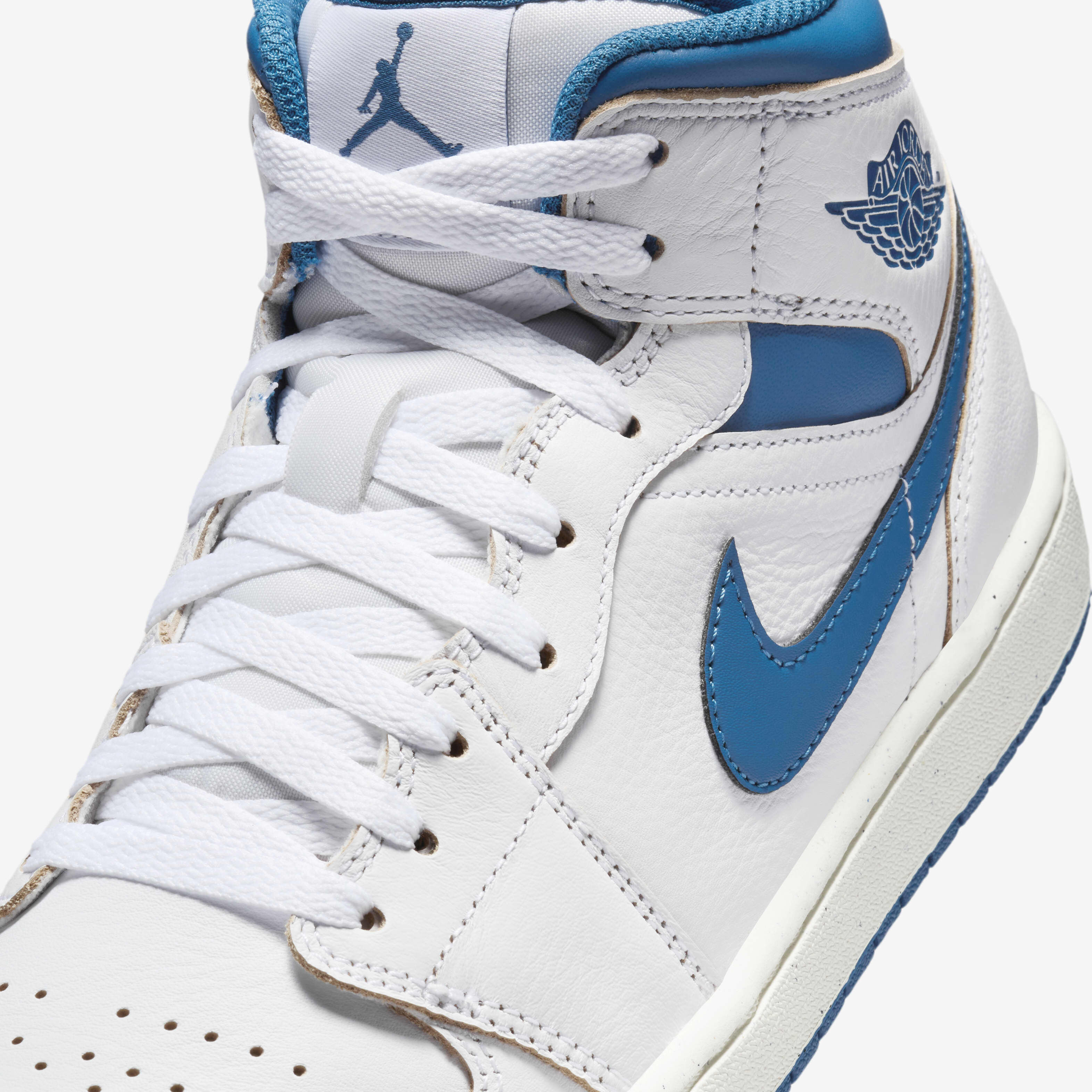 Air Jordan 1 Mid SE image number 6