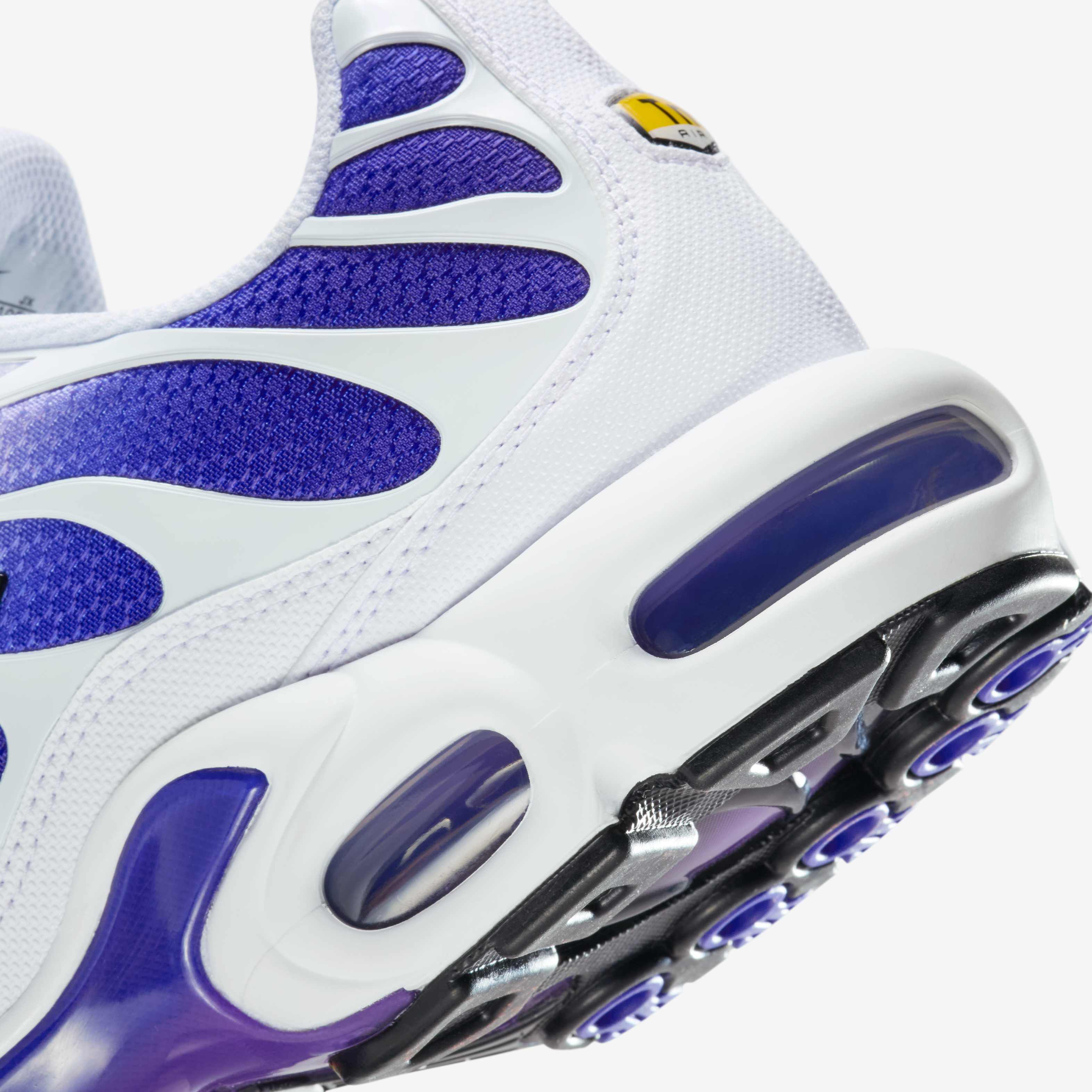 Nike Air Max Plus image number 7
