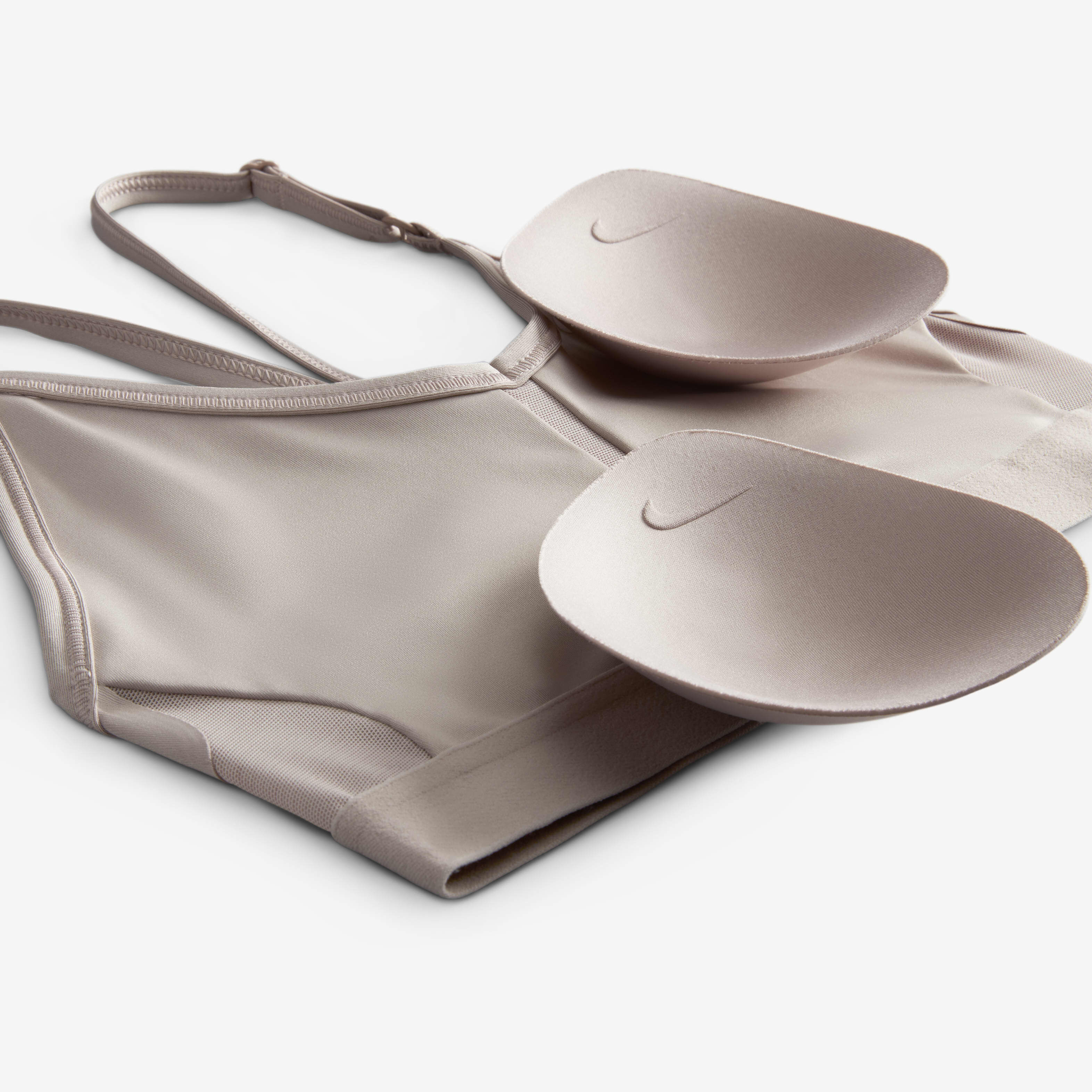 نايكي اندي image number 3