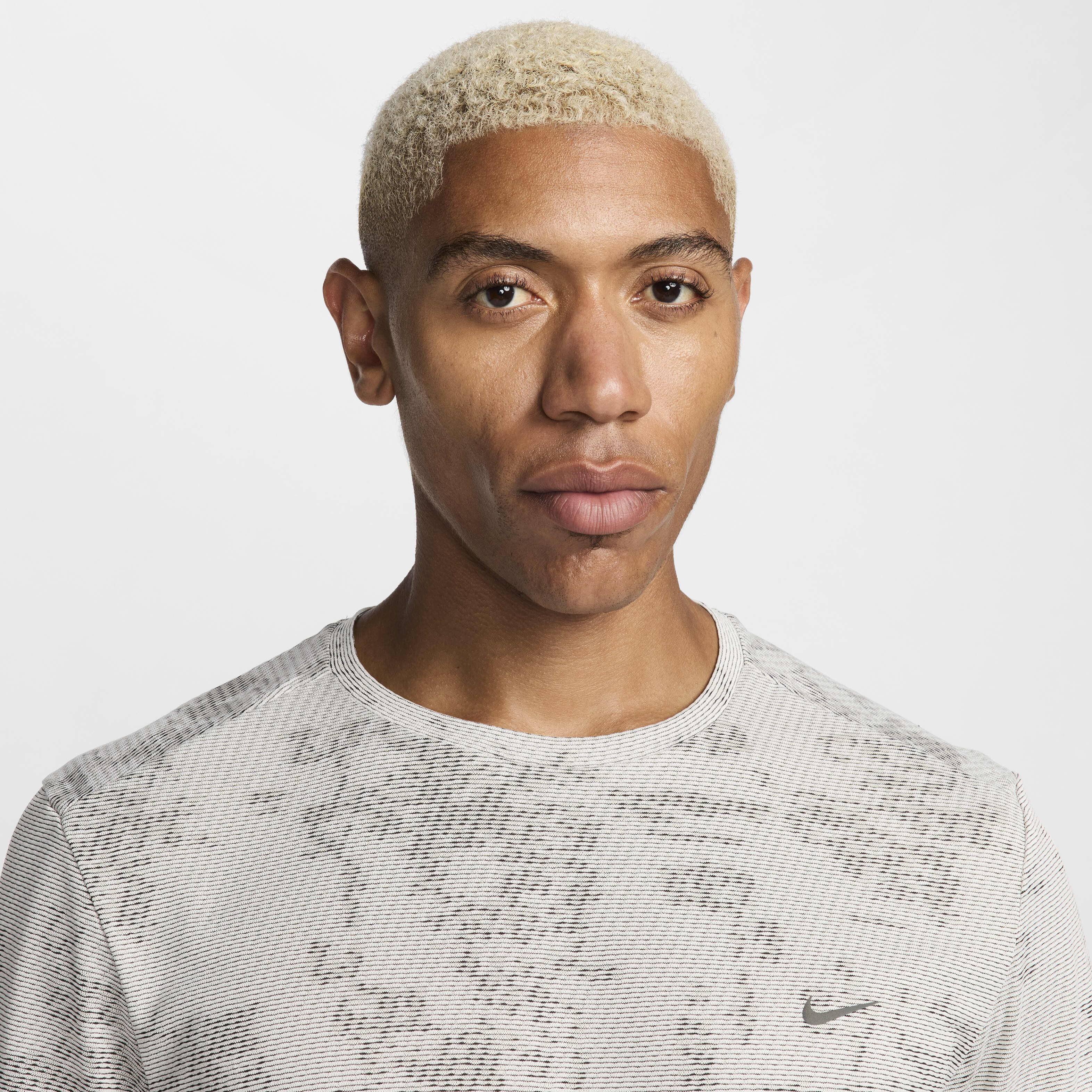 Nike Running Division image number 2