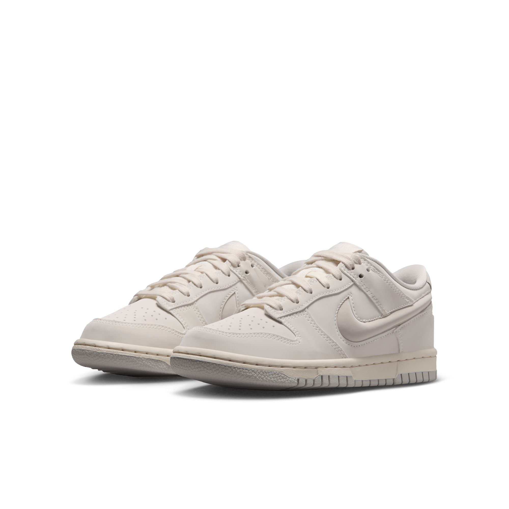 Nike Dunk Low LV8 image number 2