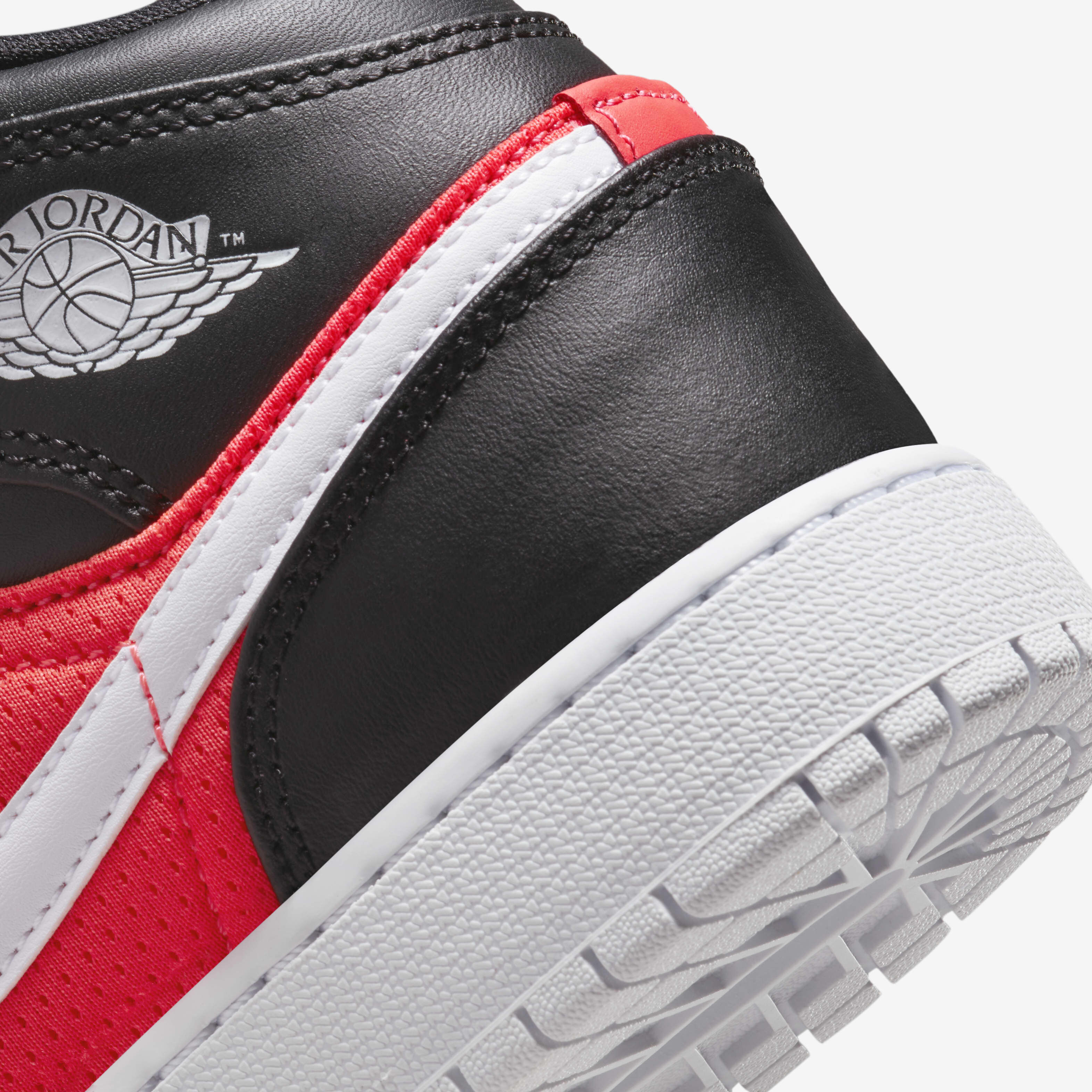 Air Jordan 1 Mid SE image number 7