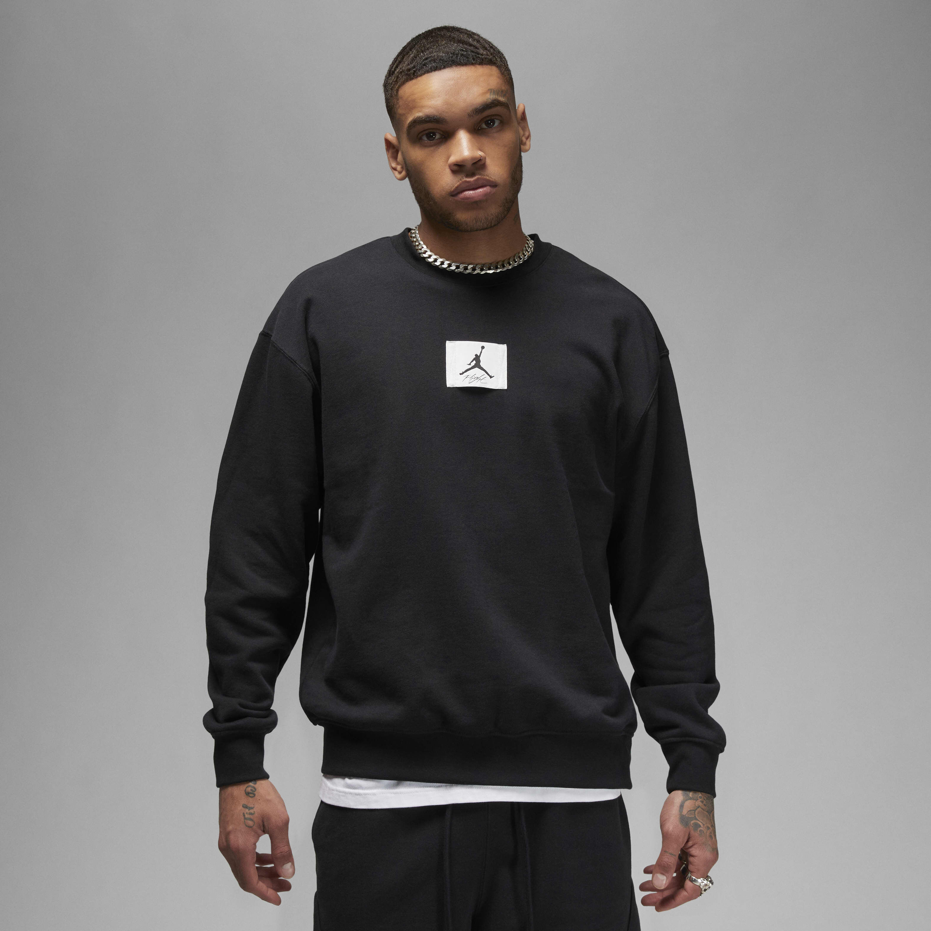 Buy Jordan Essentials Men s Fleece Crew Neck Sweatshirt Black Nike Saudi Official