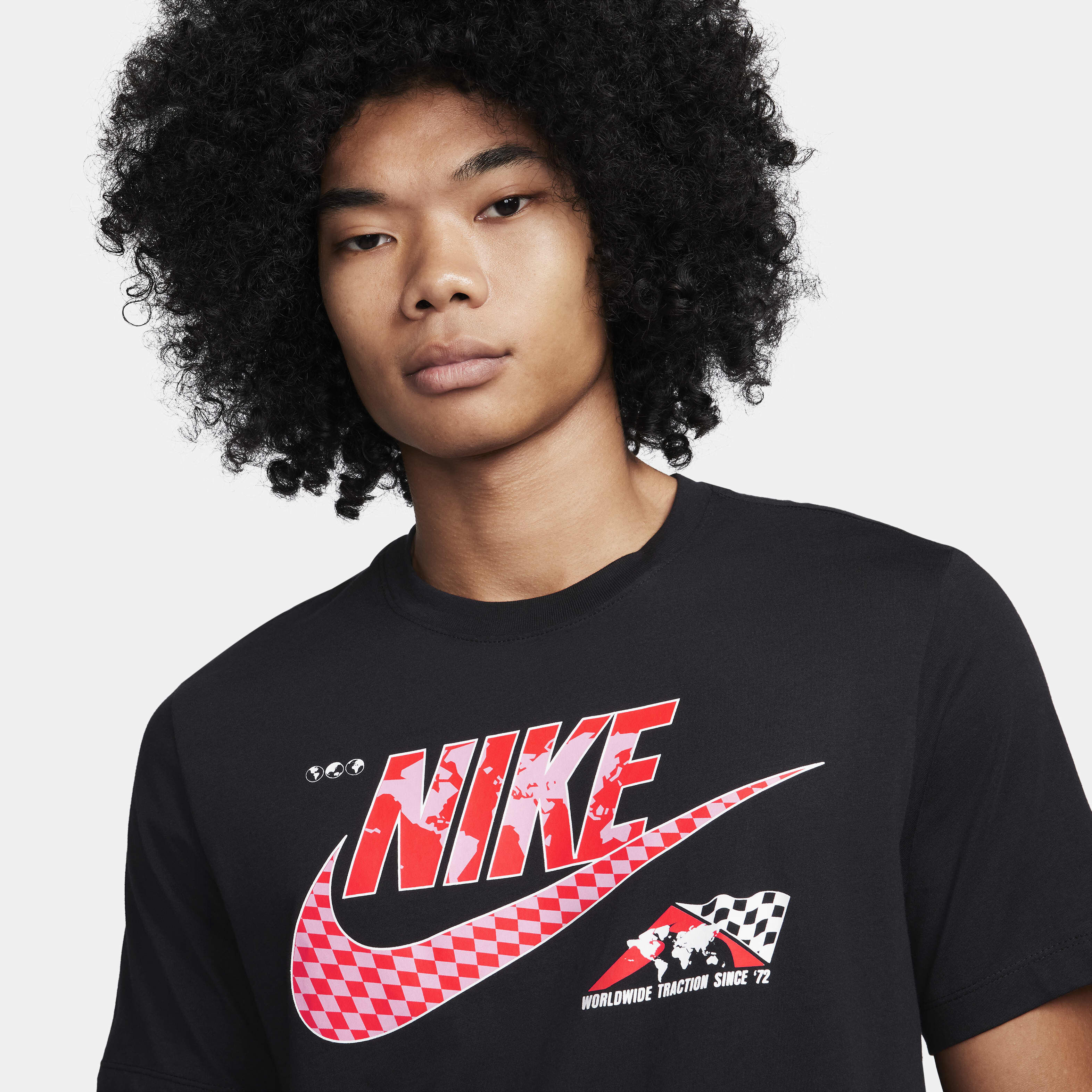 Nike t shirts mens cheap sales