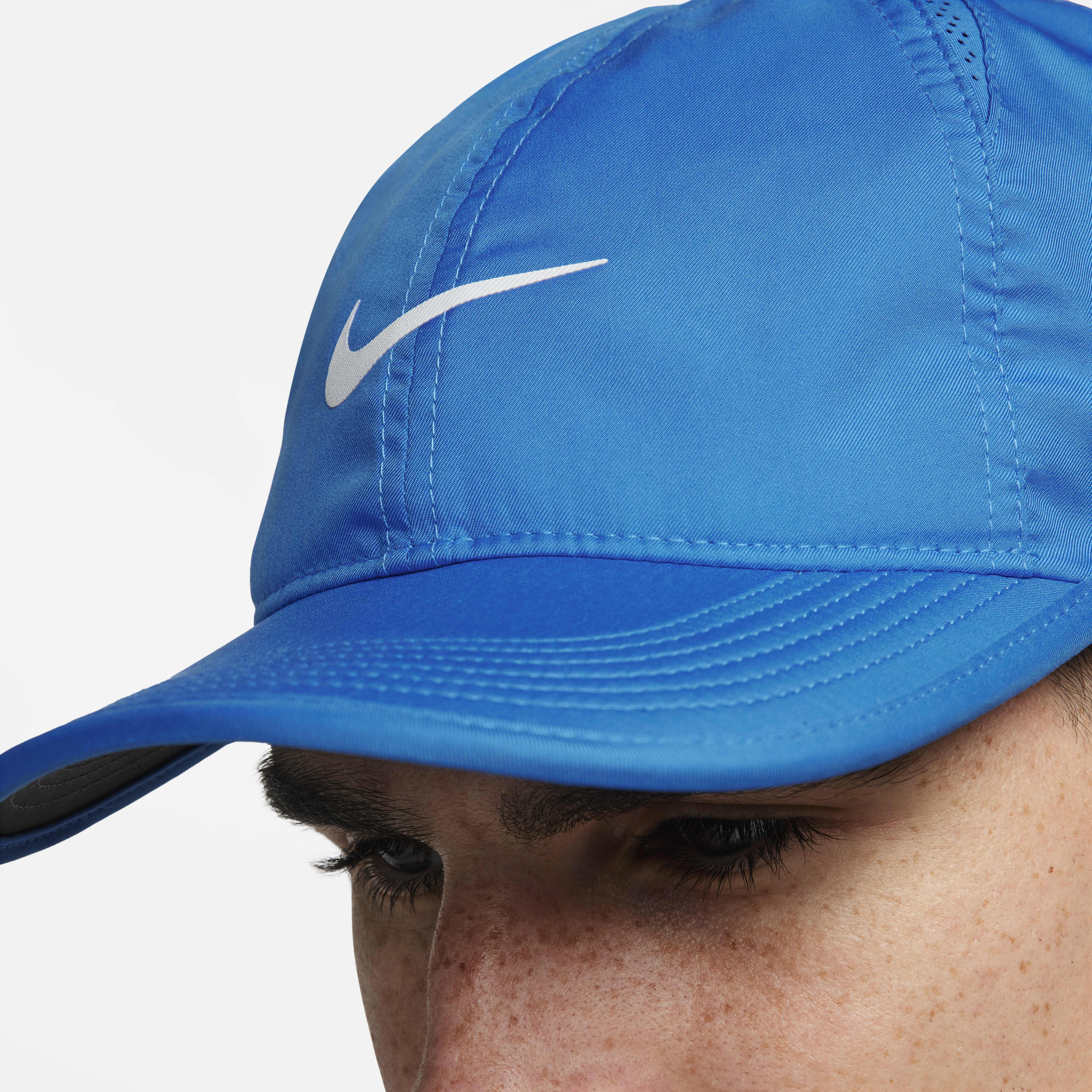Buy Nike Dri-FIT Club Unstructured Featherlight Cap - Photo