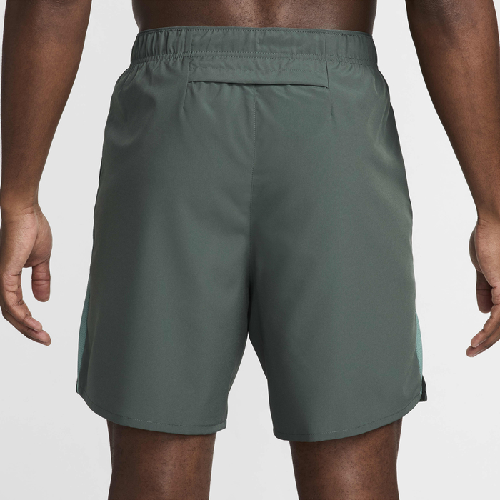 Nike Challenger image number 2 Nike Challenger image number 2