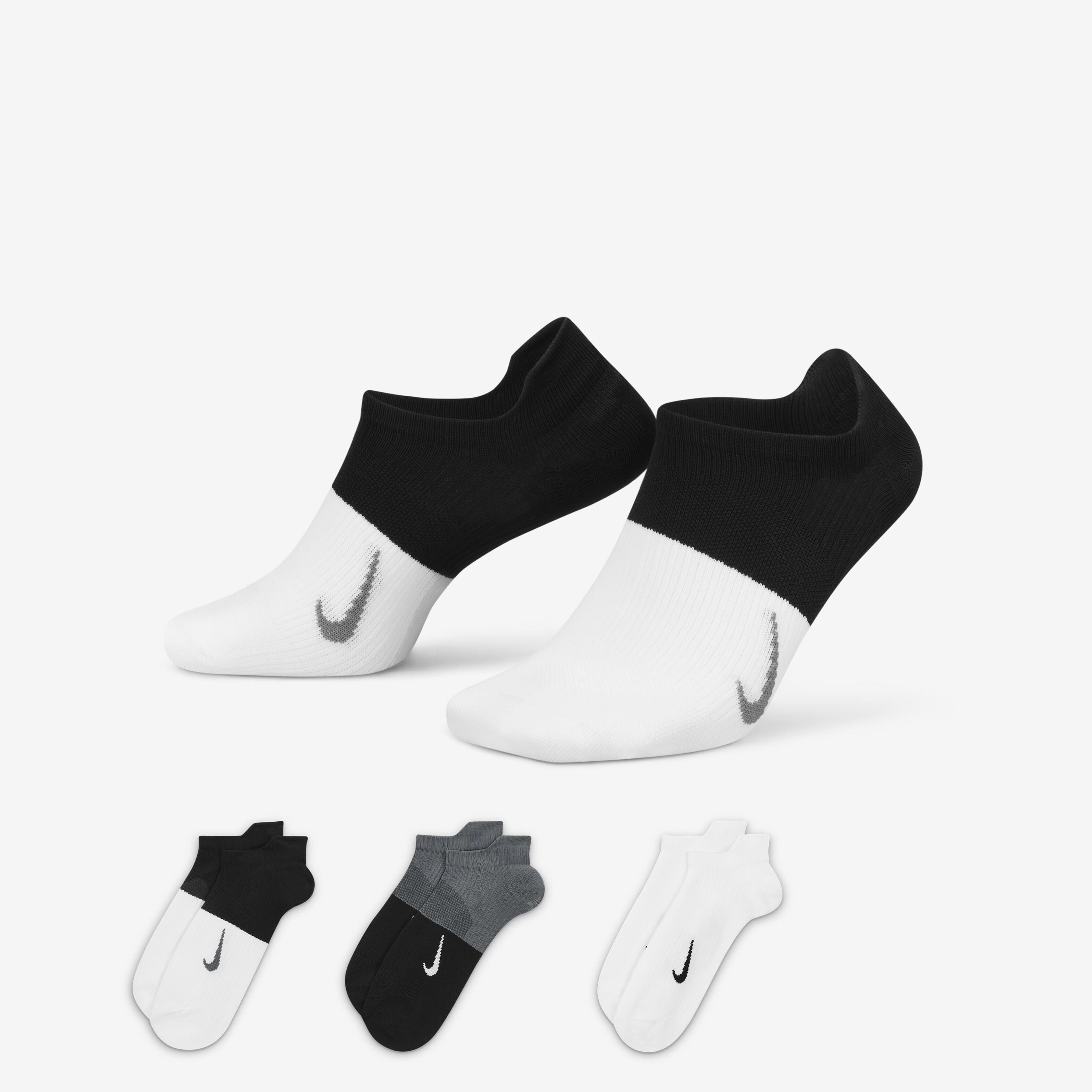 Nike yoga socks 2025