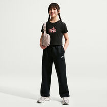 نايكي سبورتسوير