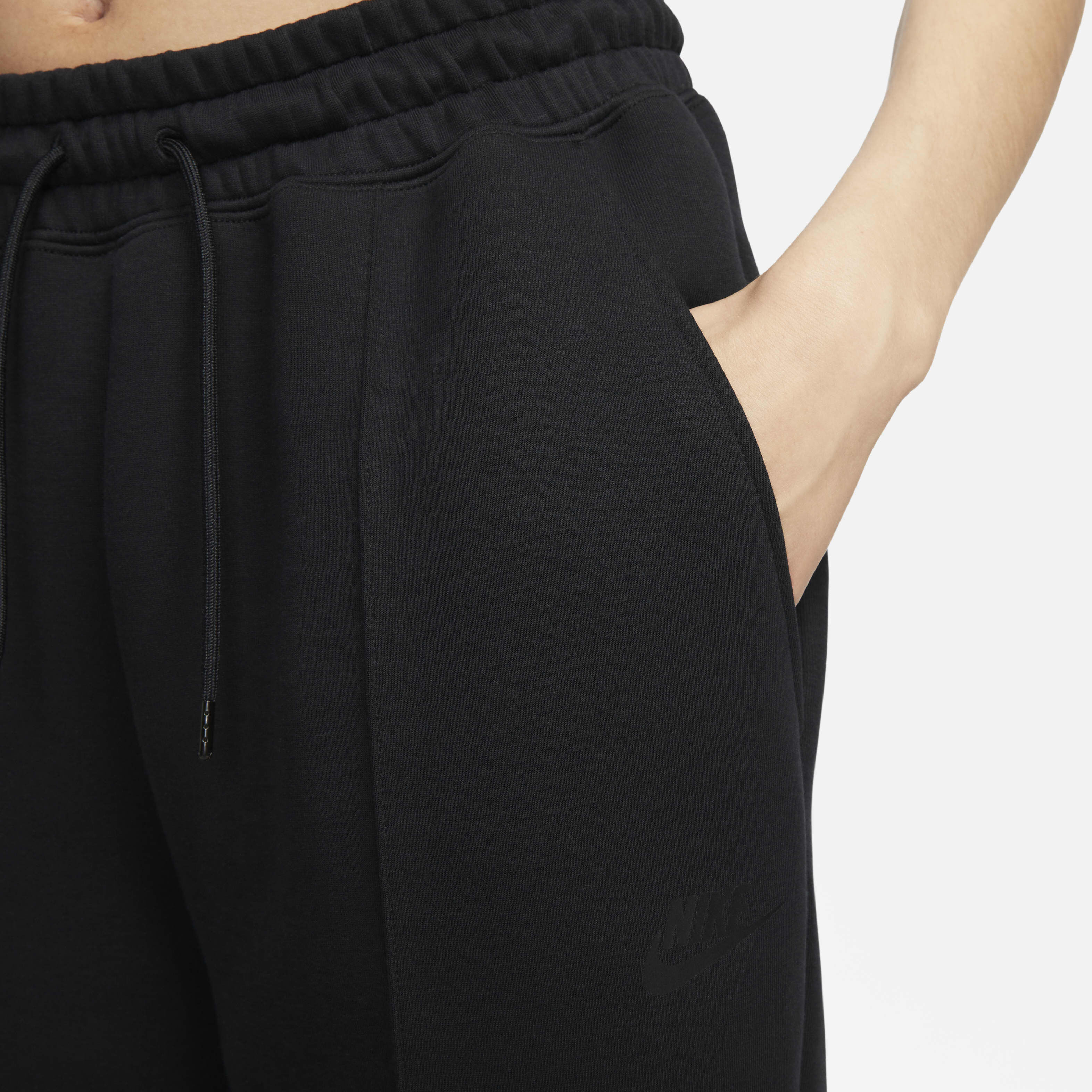 Nike Sportswear Tech Fleece image number 3