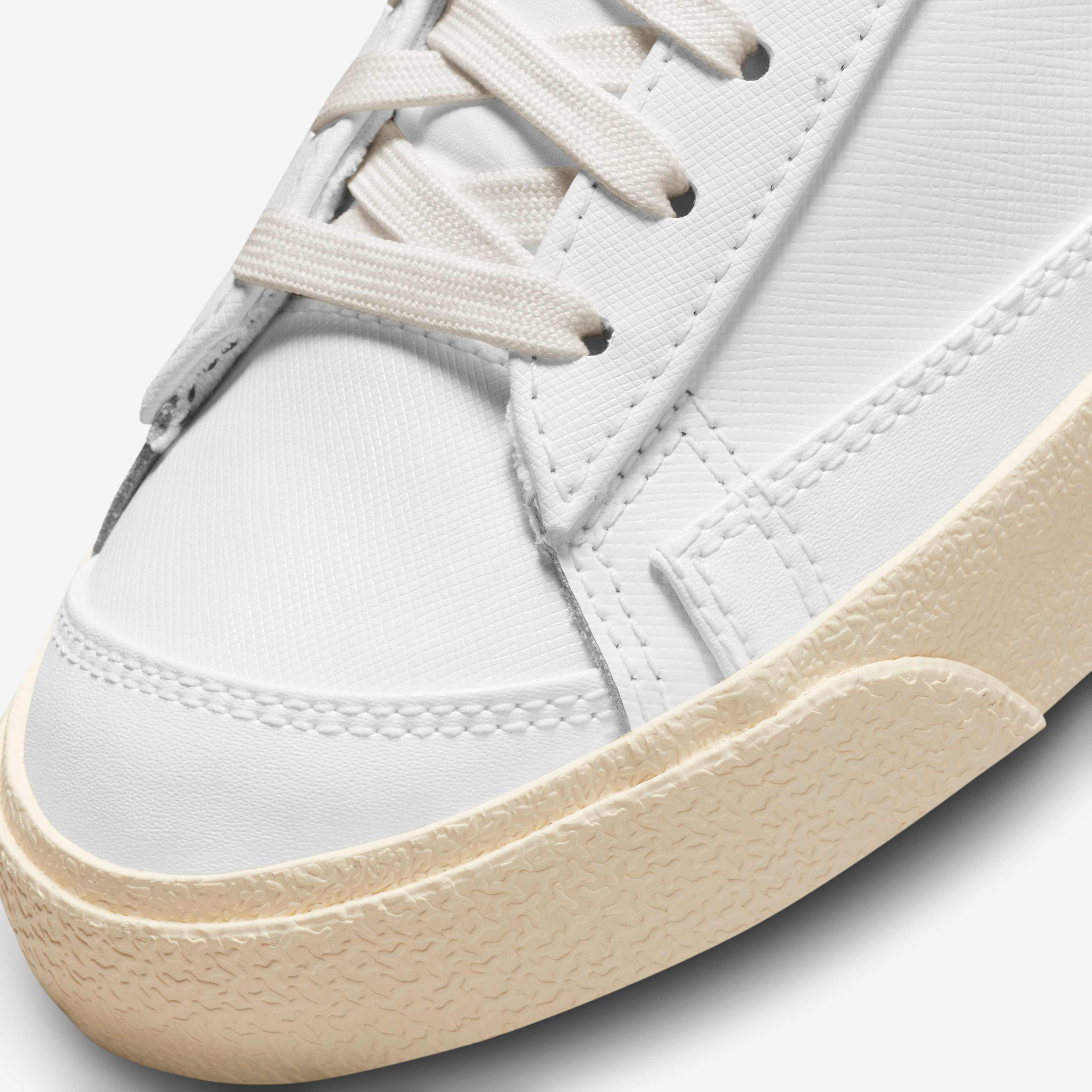 Nike Blazer Mid '77 SE image number 6