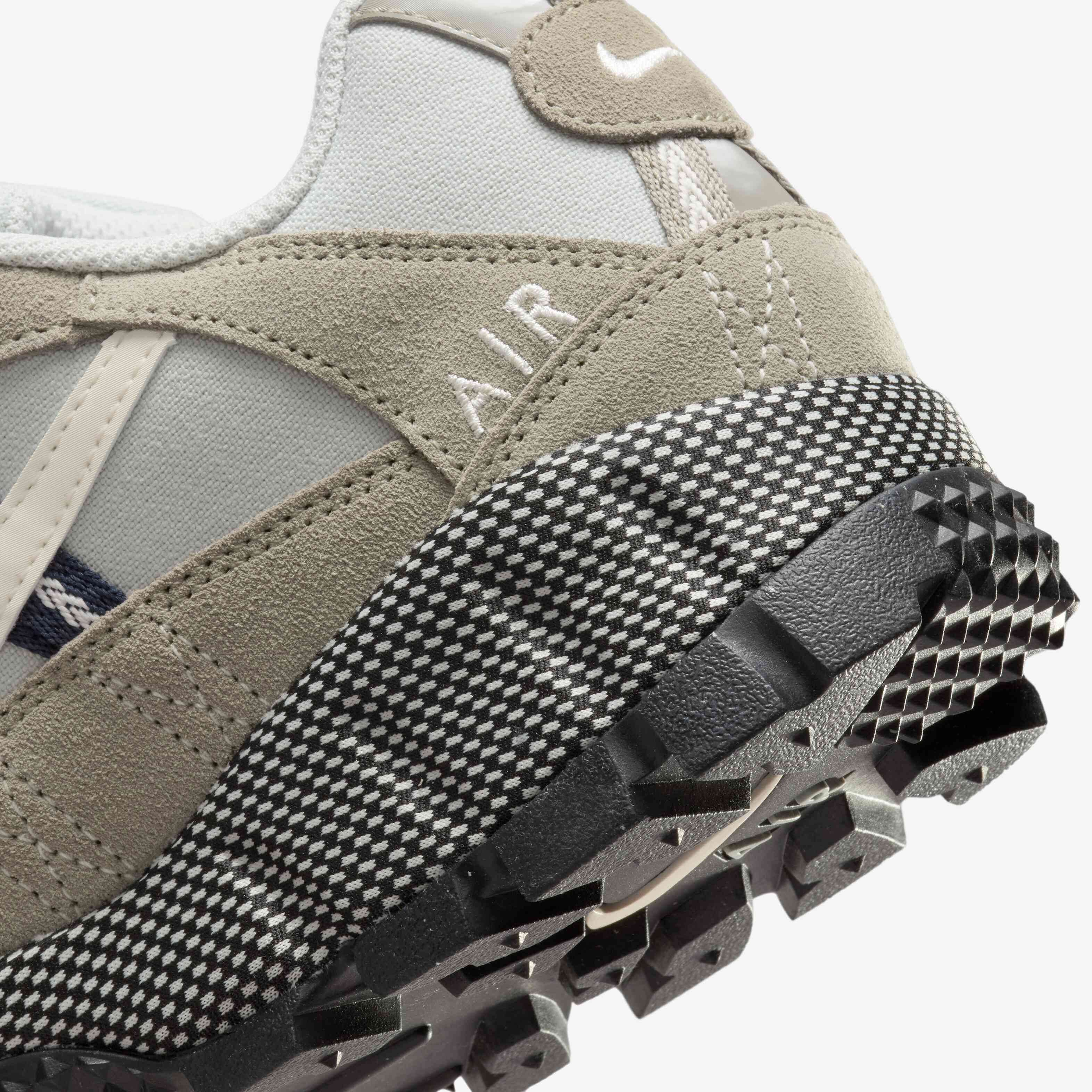 Nike Air Humara image number 7