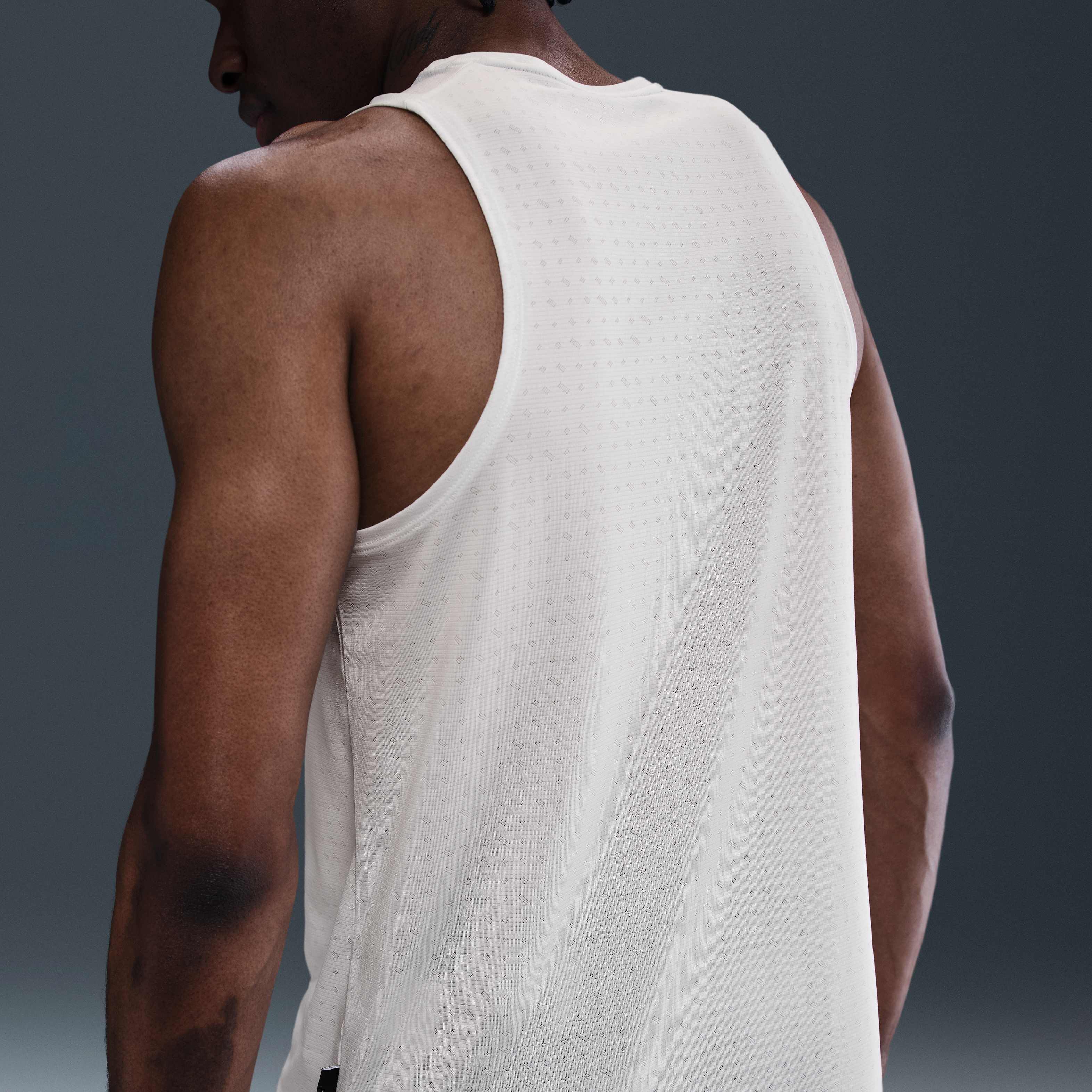 Nike Miler Breathe image number 1