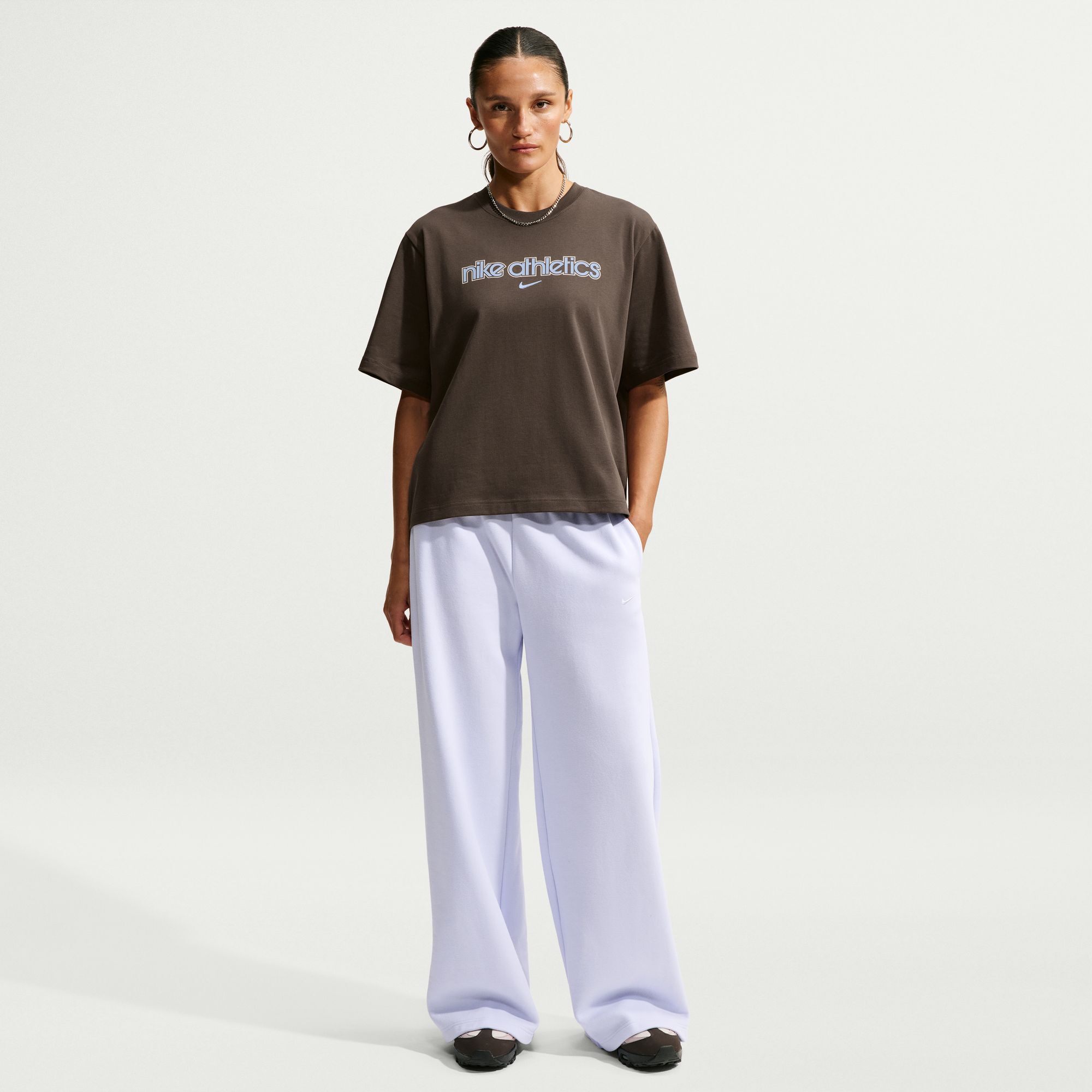 Nike Sportswear Essentials image number 0