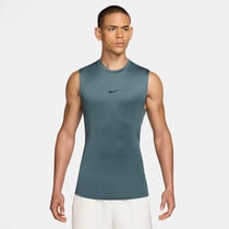 Nike Pro