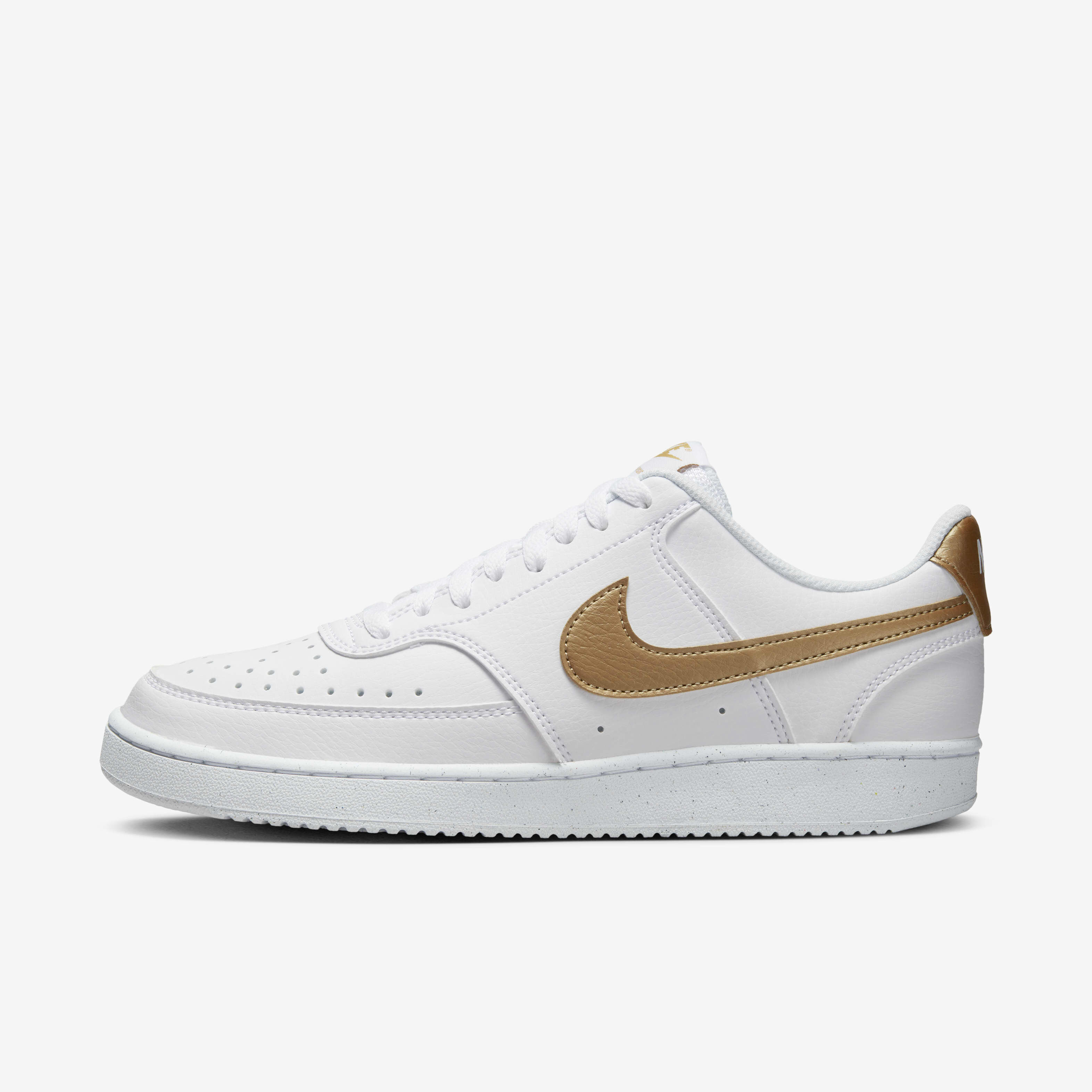 Nike low profile shoes women store