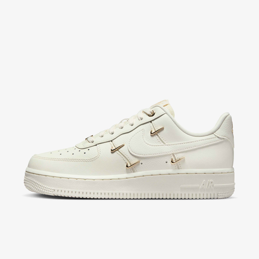 تخفيضات نايكي-نايكي, Nike Air Force 1 '07 LX, حذاء للنساء