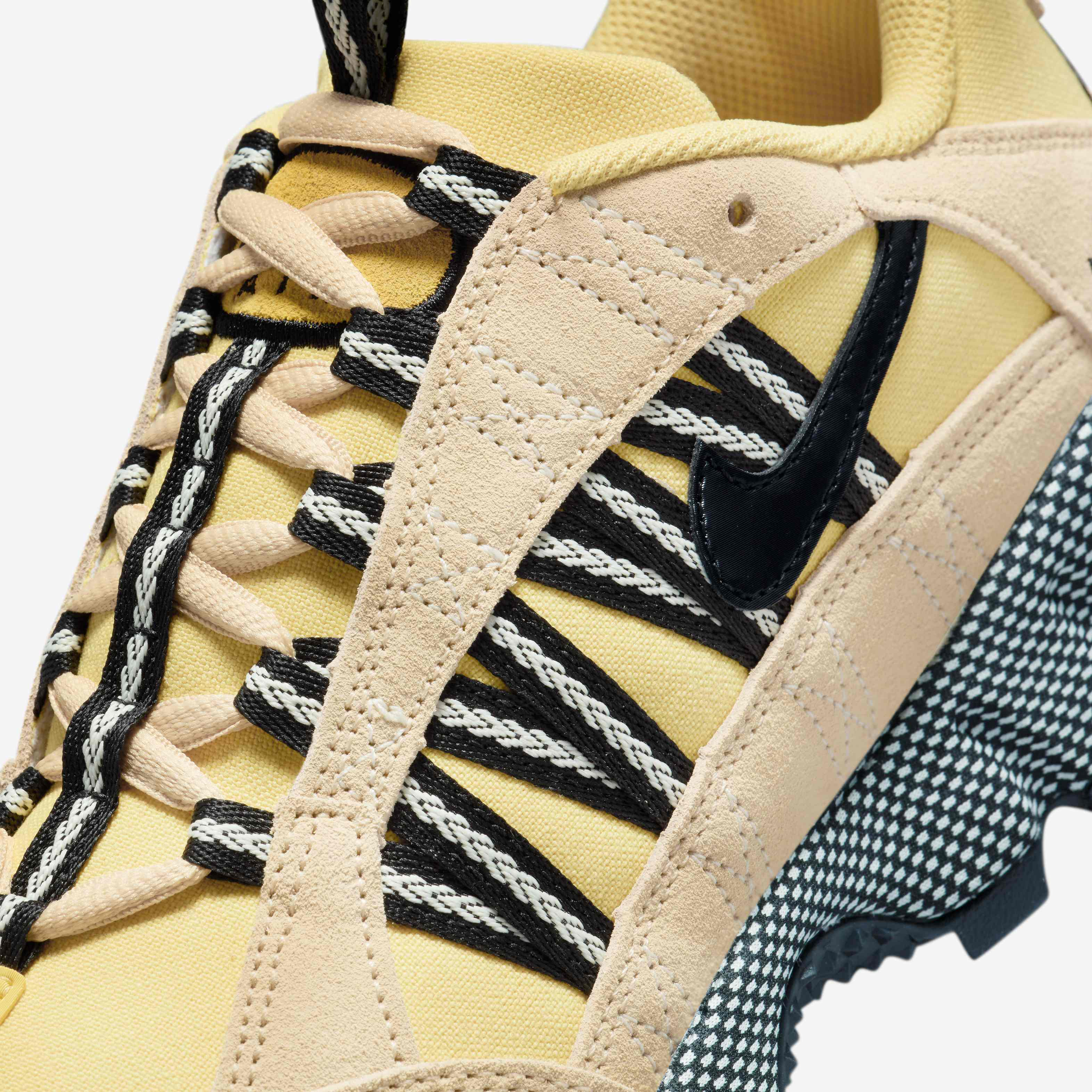 Nike Air Humara image number 6