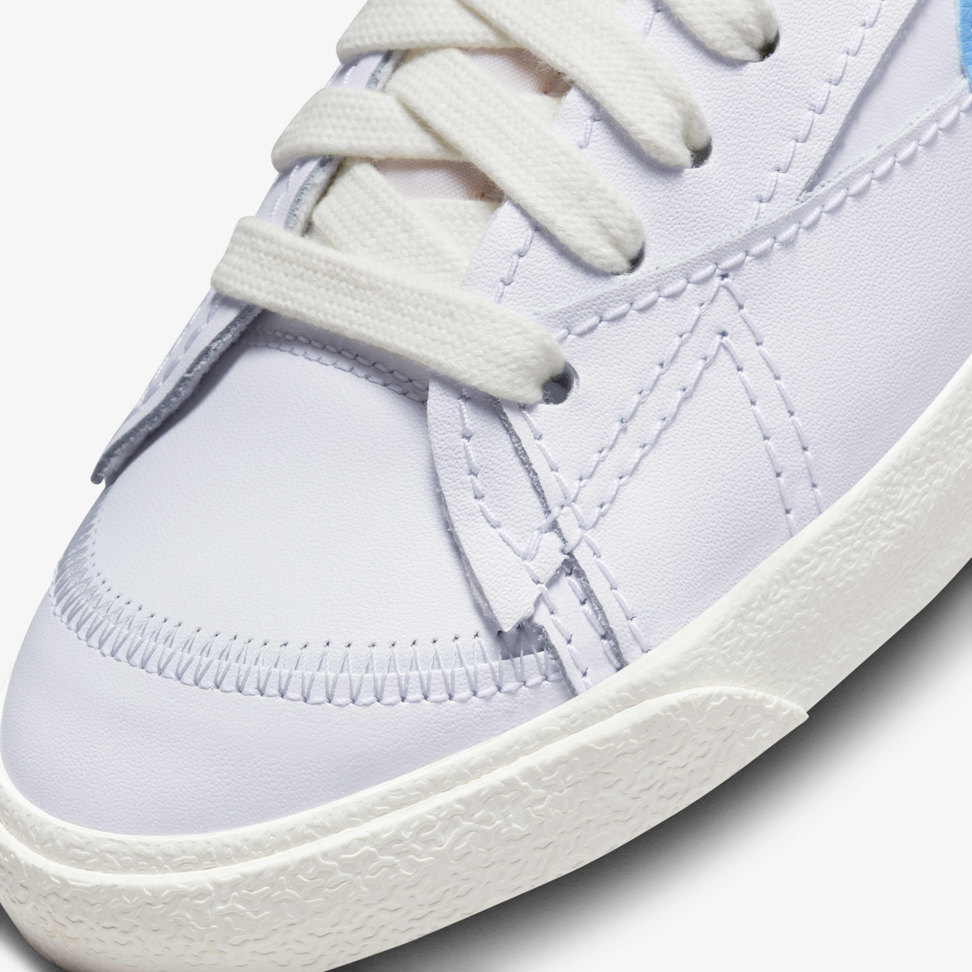 Nike Blazer Low '77 Jumbo image number 6