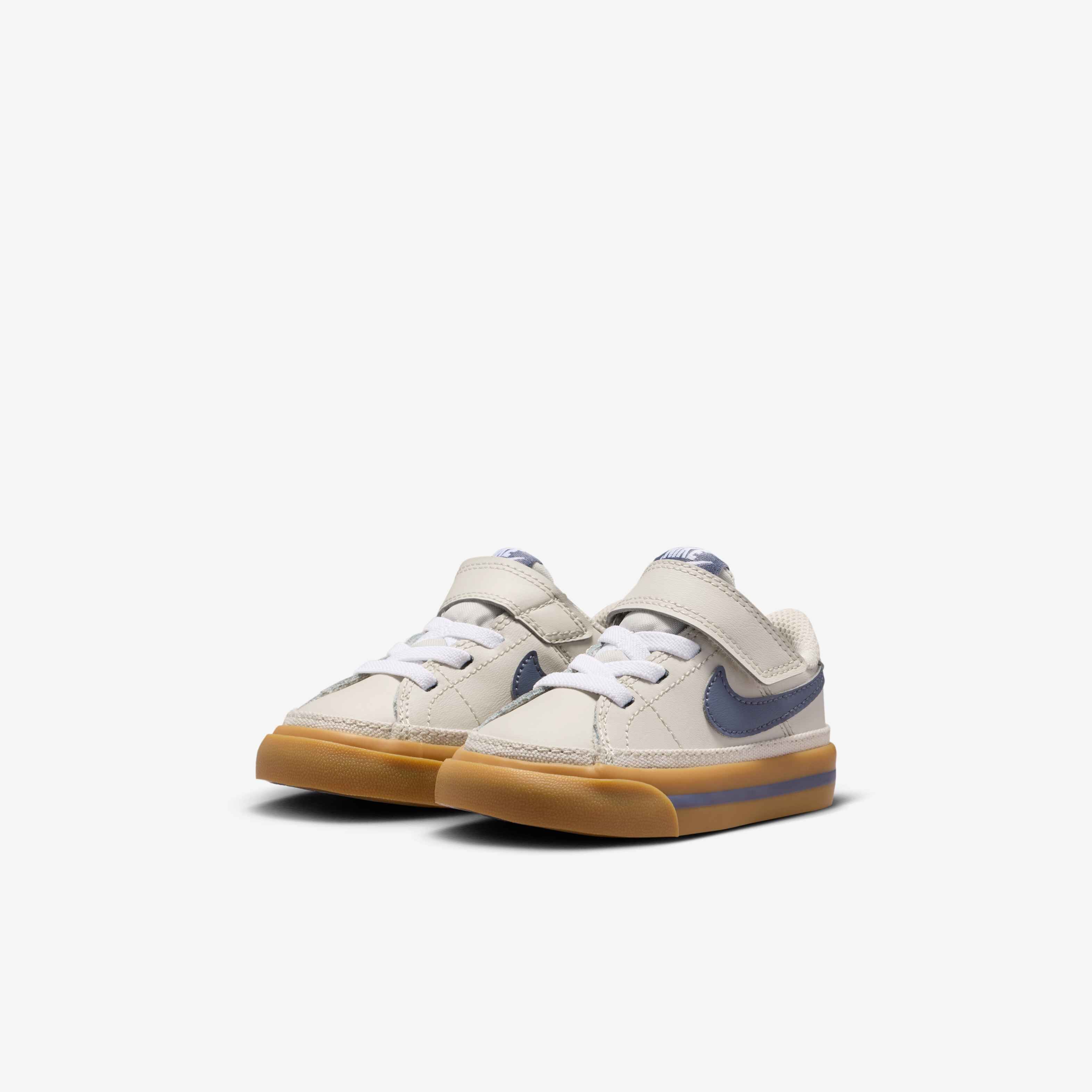 NikeCourt Legacy image number 4