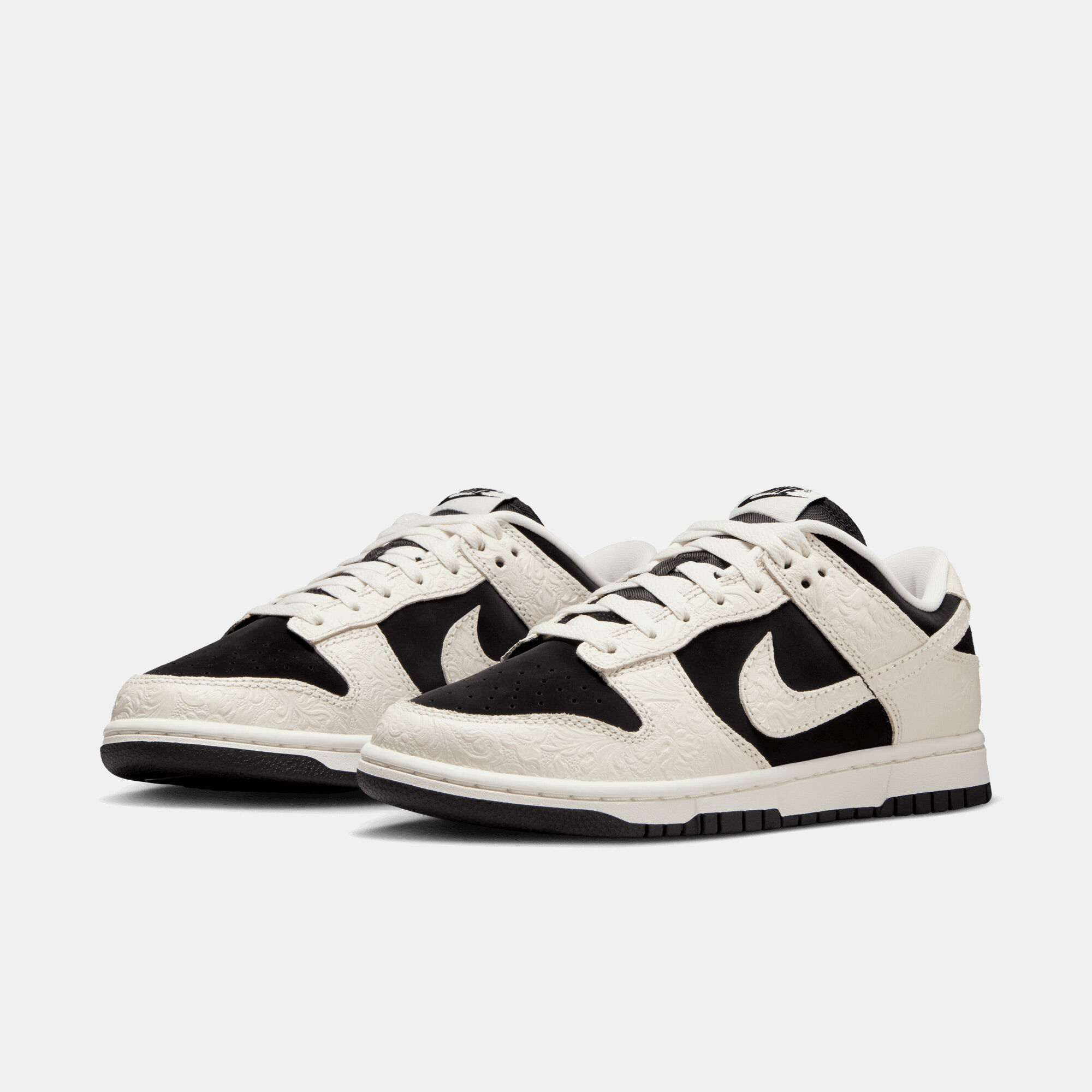 Nike Dunk Low image number 2