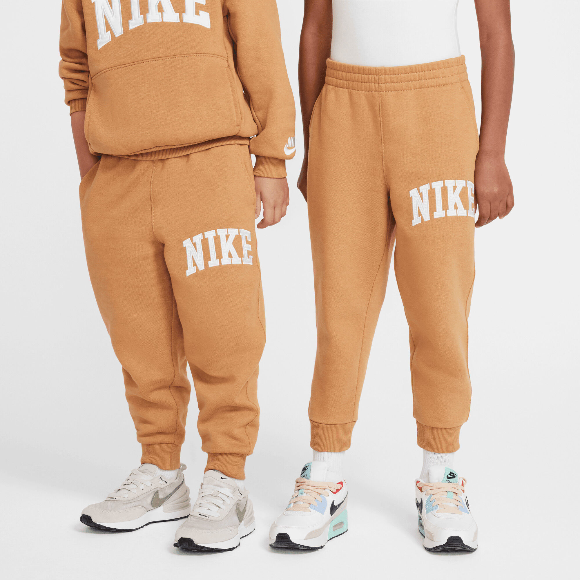 Nike Sportswear Club image number 0