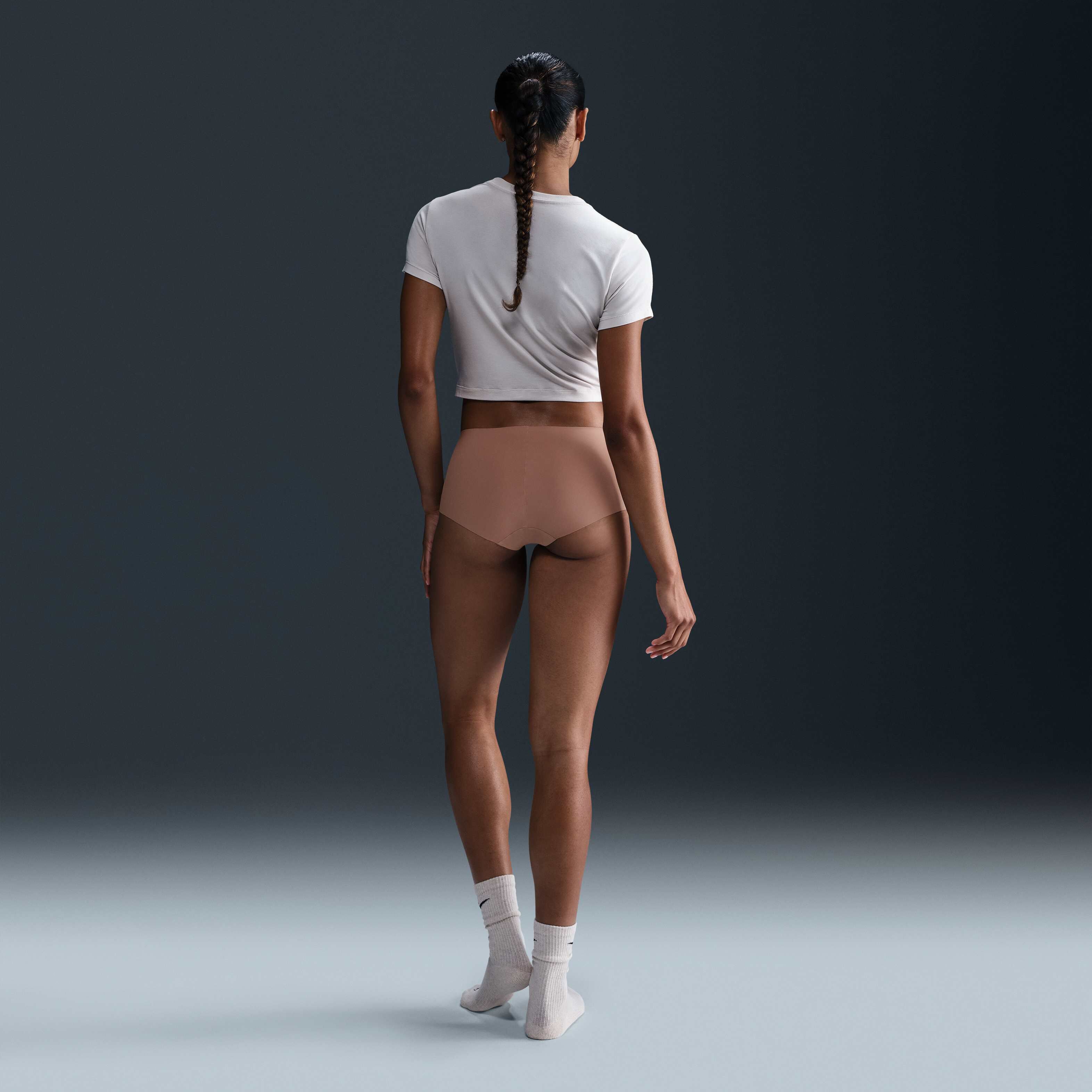 نايكي ليك بروتكشن: بيريود image number 3