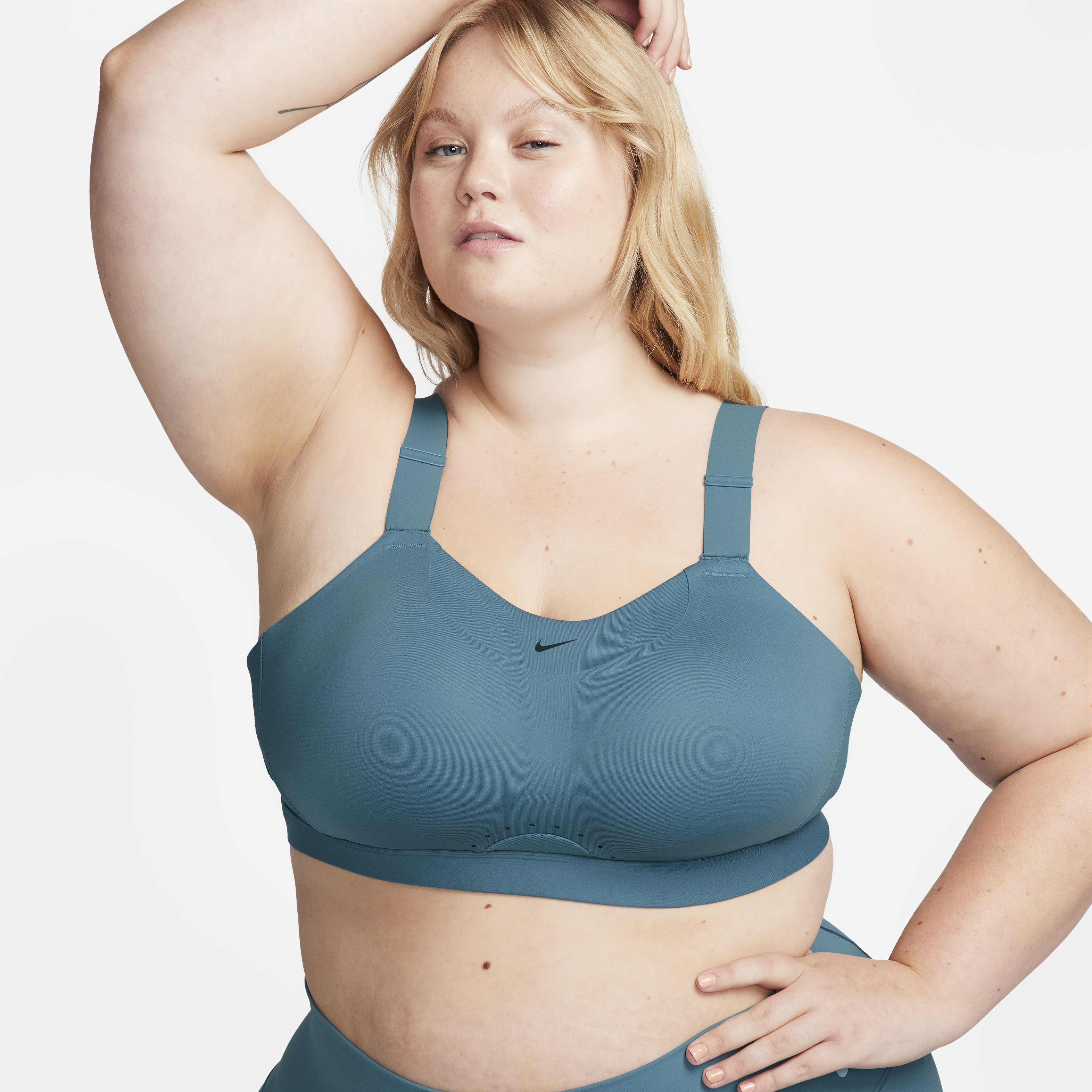 نايكي ألفا image number 8