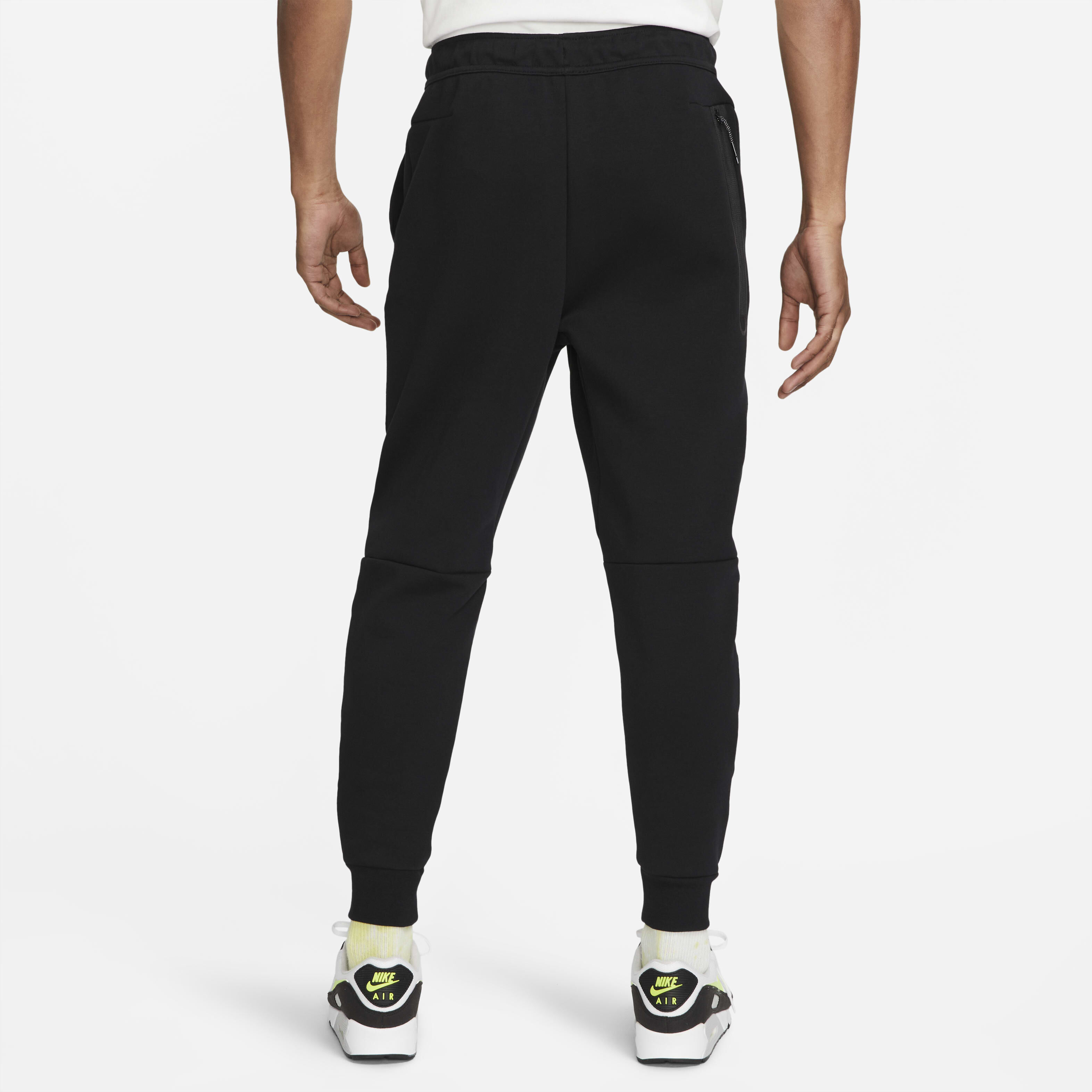 Nike tech joggers black clearance