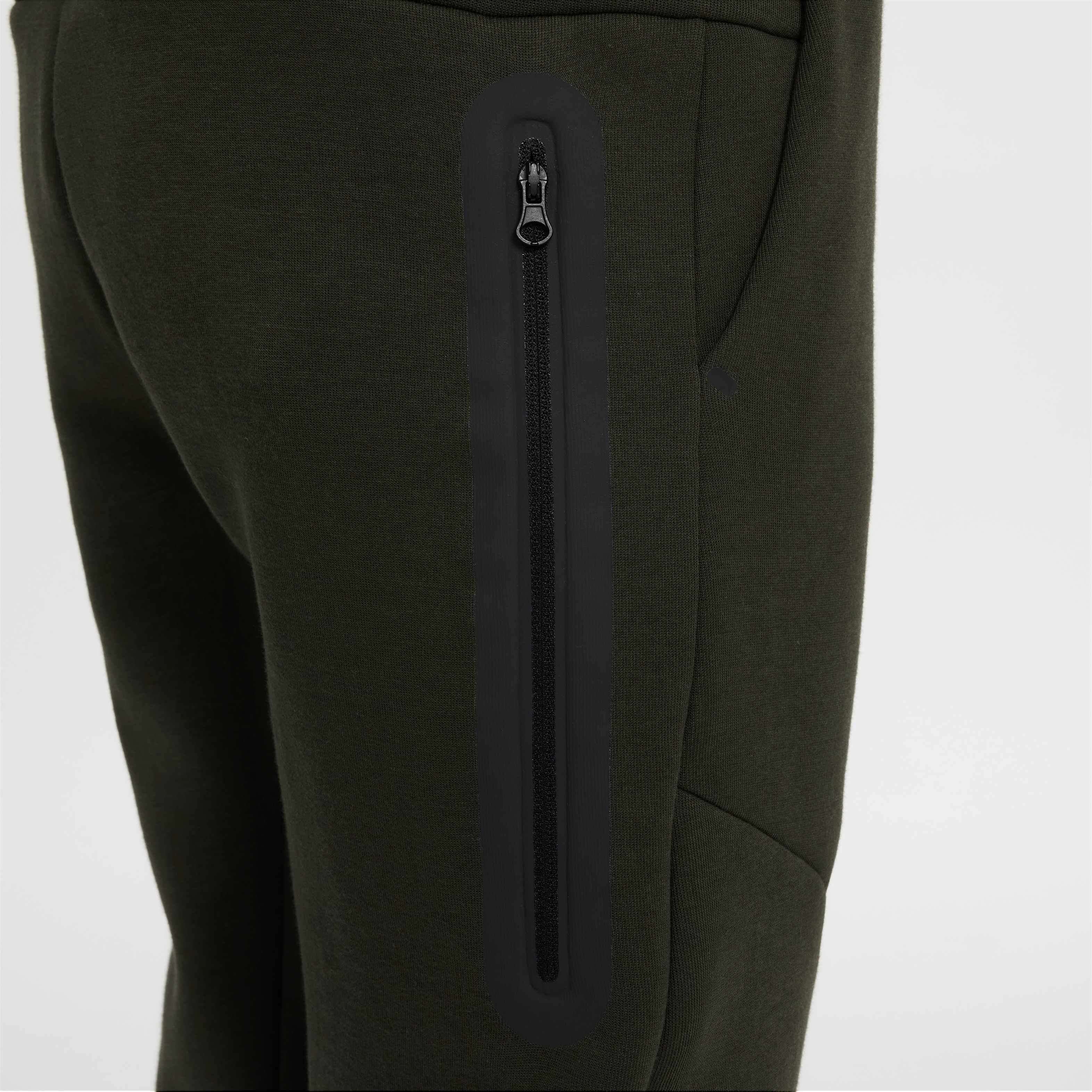 Nike Sportswear Tech Fleece image number 4
