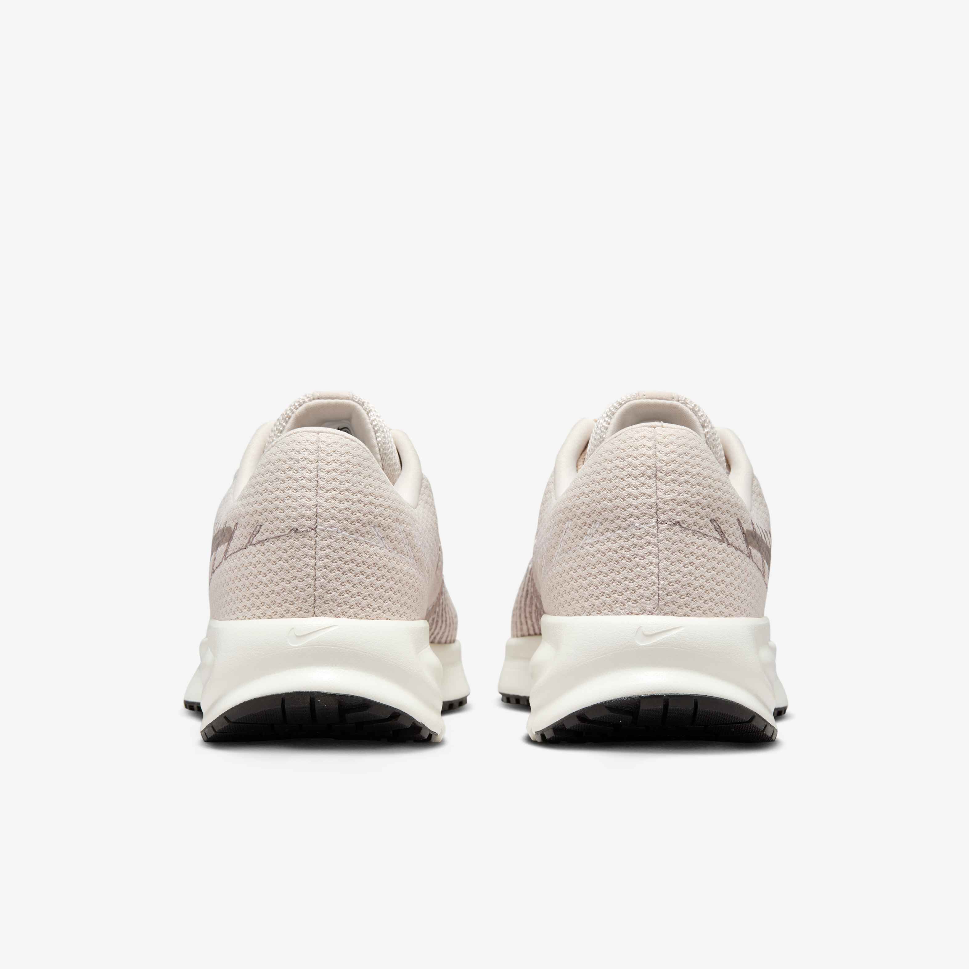 【Nike】 (W) Run Defy Light Orewood Brown Cave Stone ★人気 Buy Nike Run Defy Women's Road Running Shoes - Light Orewood