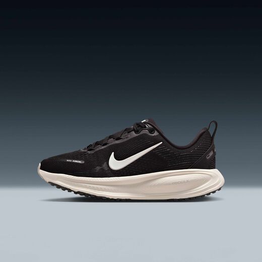 Kids' Running Road Shoes-Nike, Nike Vomero 18, Older Kids' Road Running Shoes
