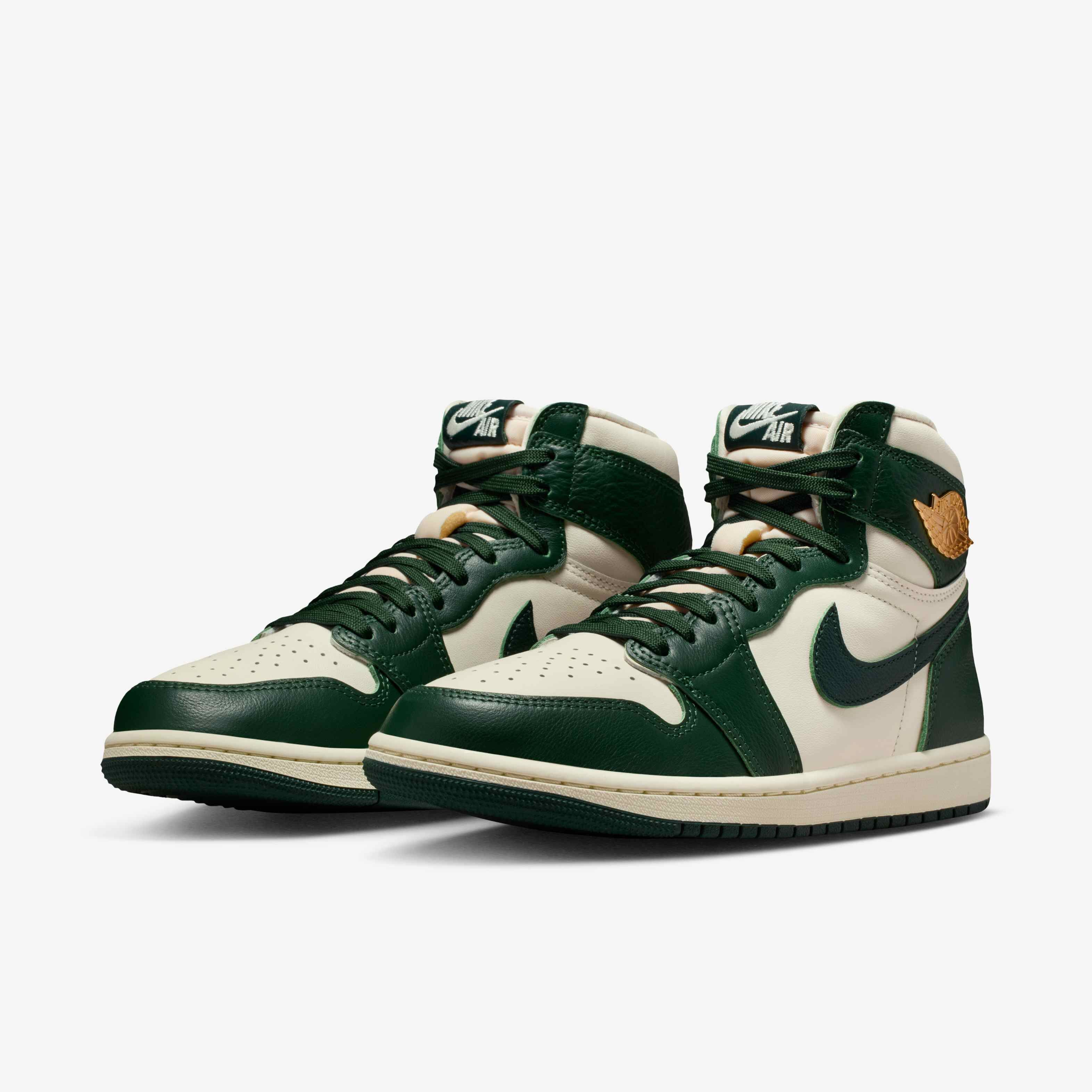 Air Jordan 1 Retro High OG 'Pro Green' image number 4
