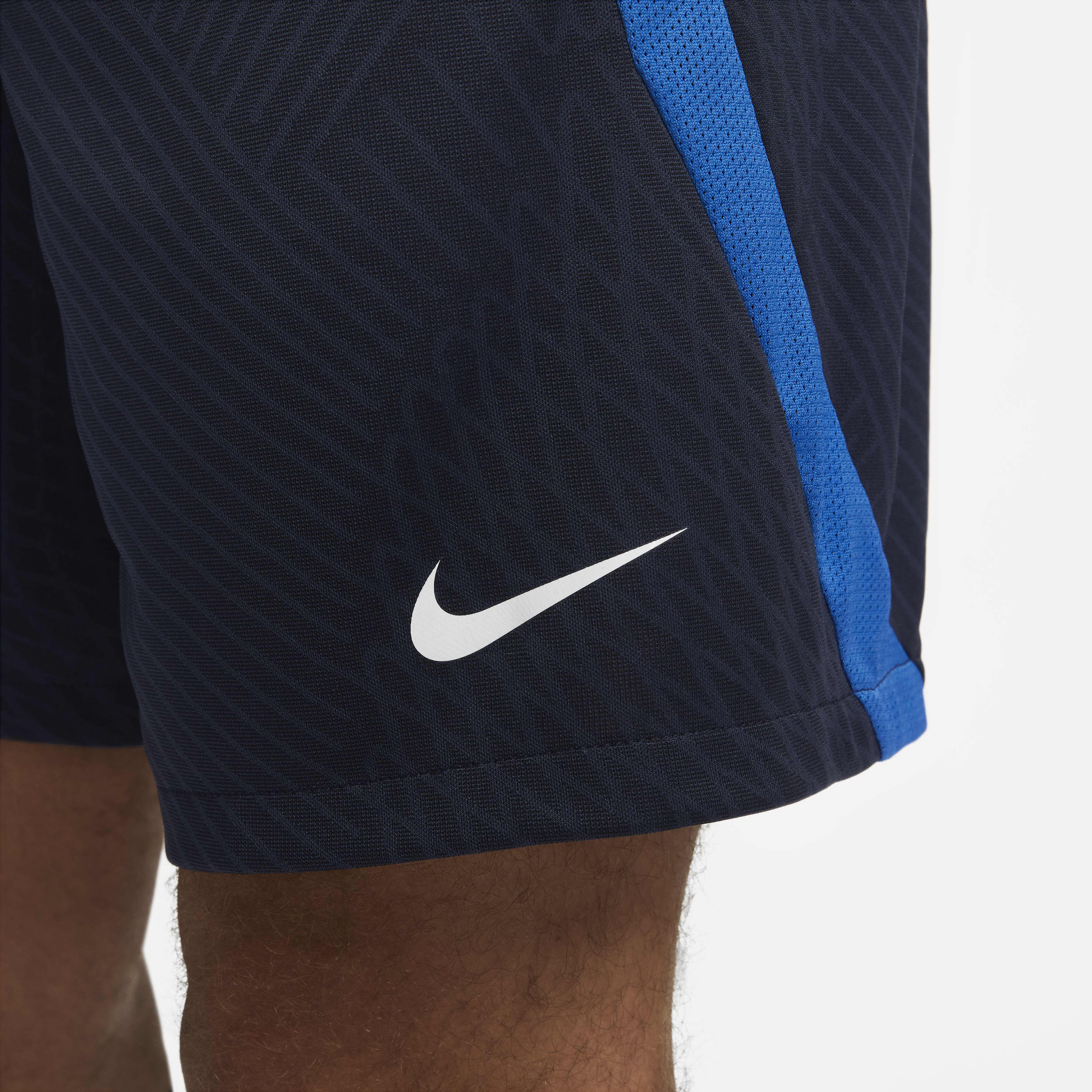 Buy Nike Dri FIT Strike Men s Football Shorts Nike Saudi Official